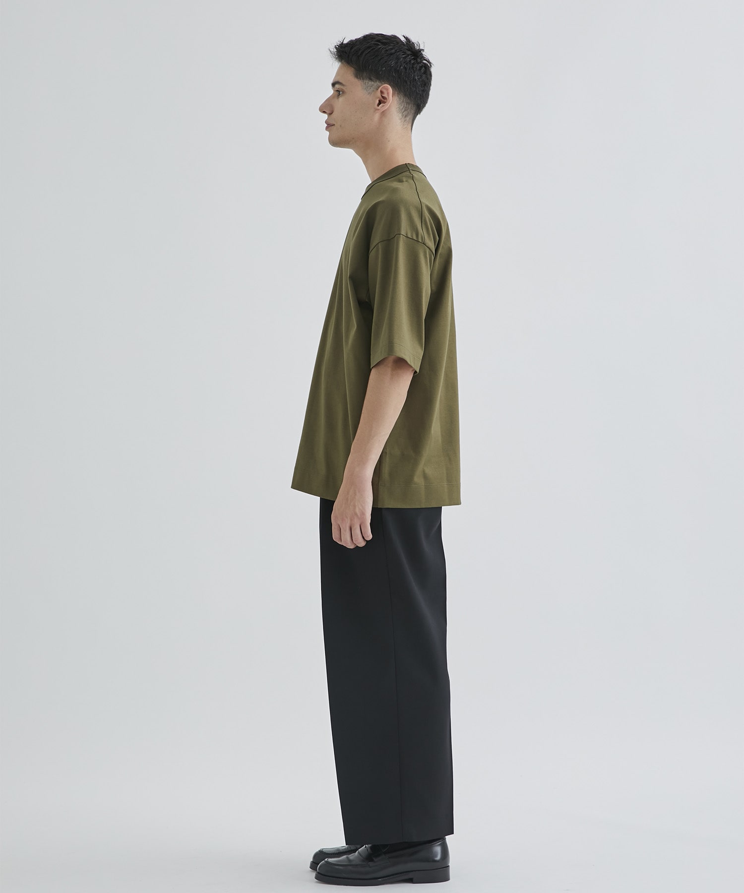 DOUBLE PLEATED TROUSERS ｜ MARKAWARE