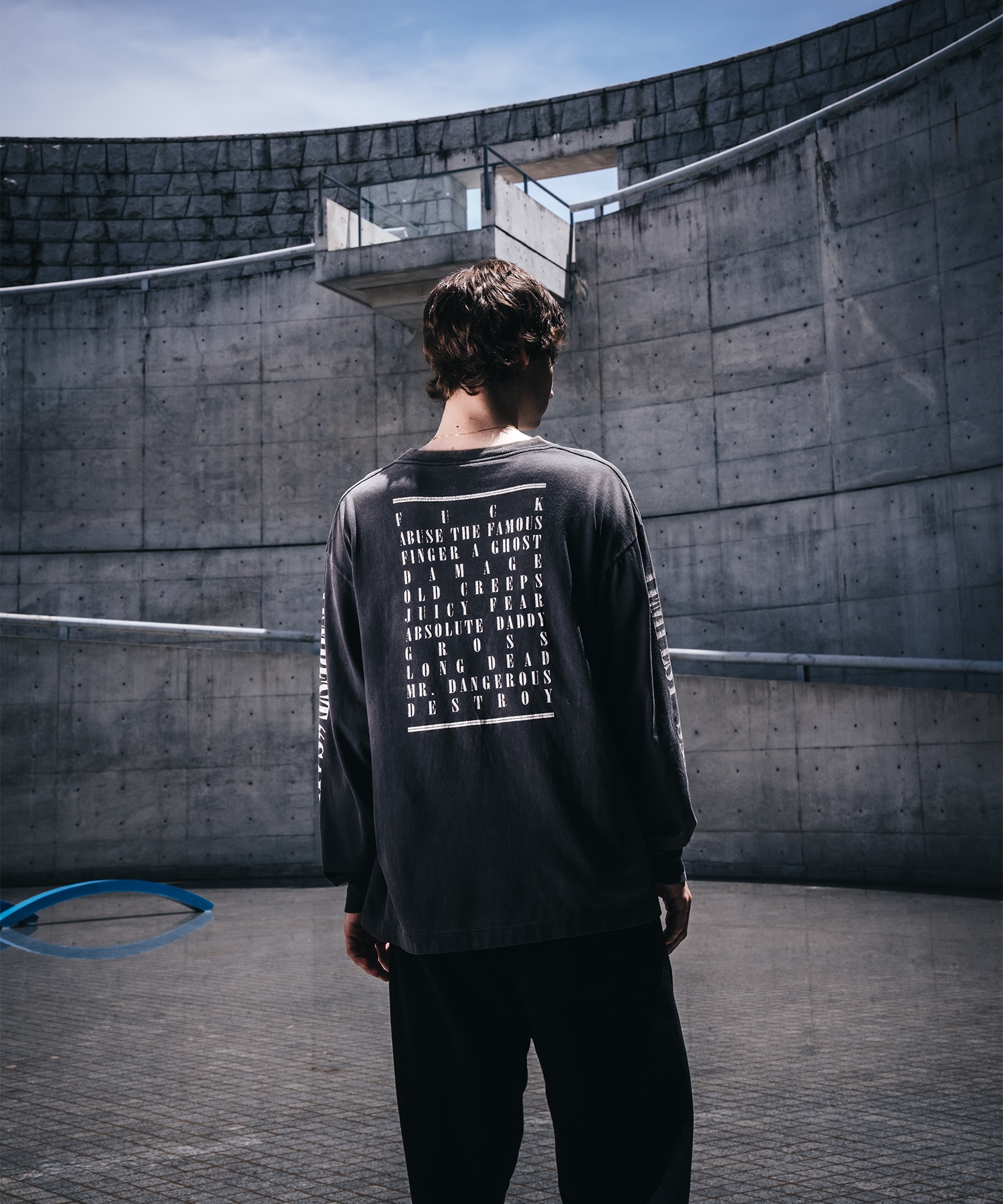 SM-YS1-0000-011 L/S TEE TEMPEST SAINT MXXXXXX