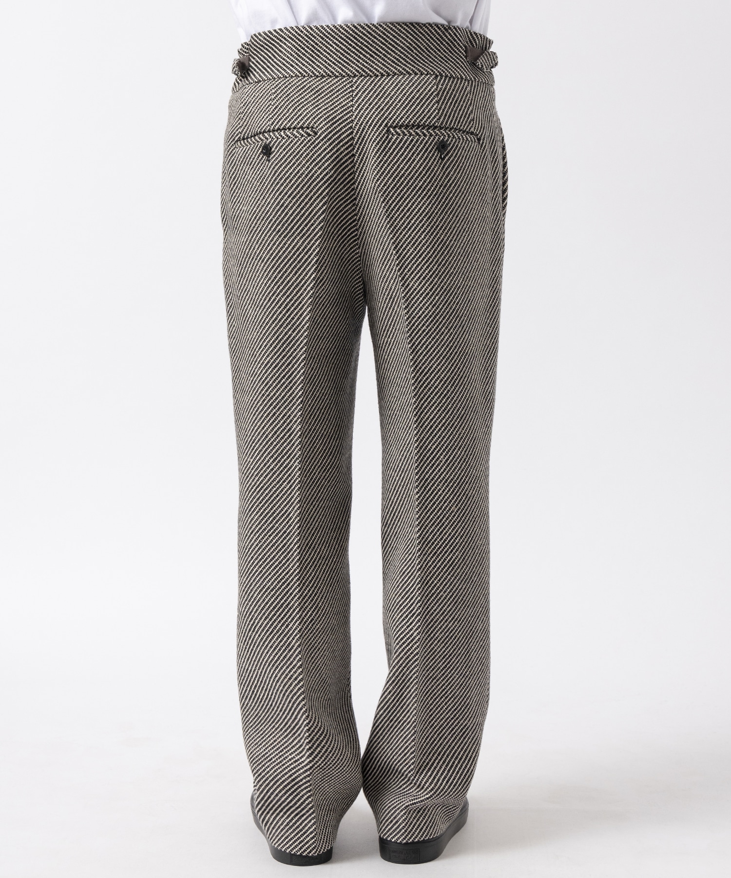 ONE TUCK STRAIGHT PANTS IRENISA