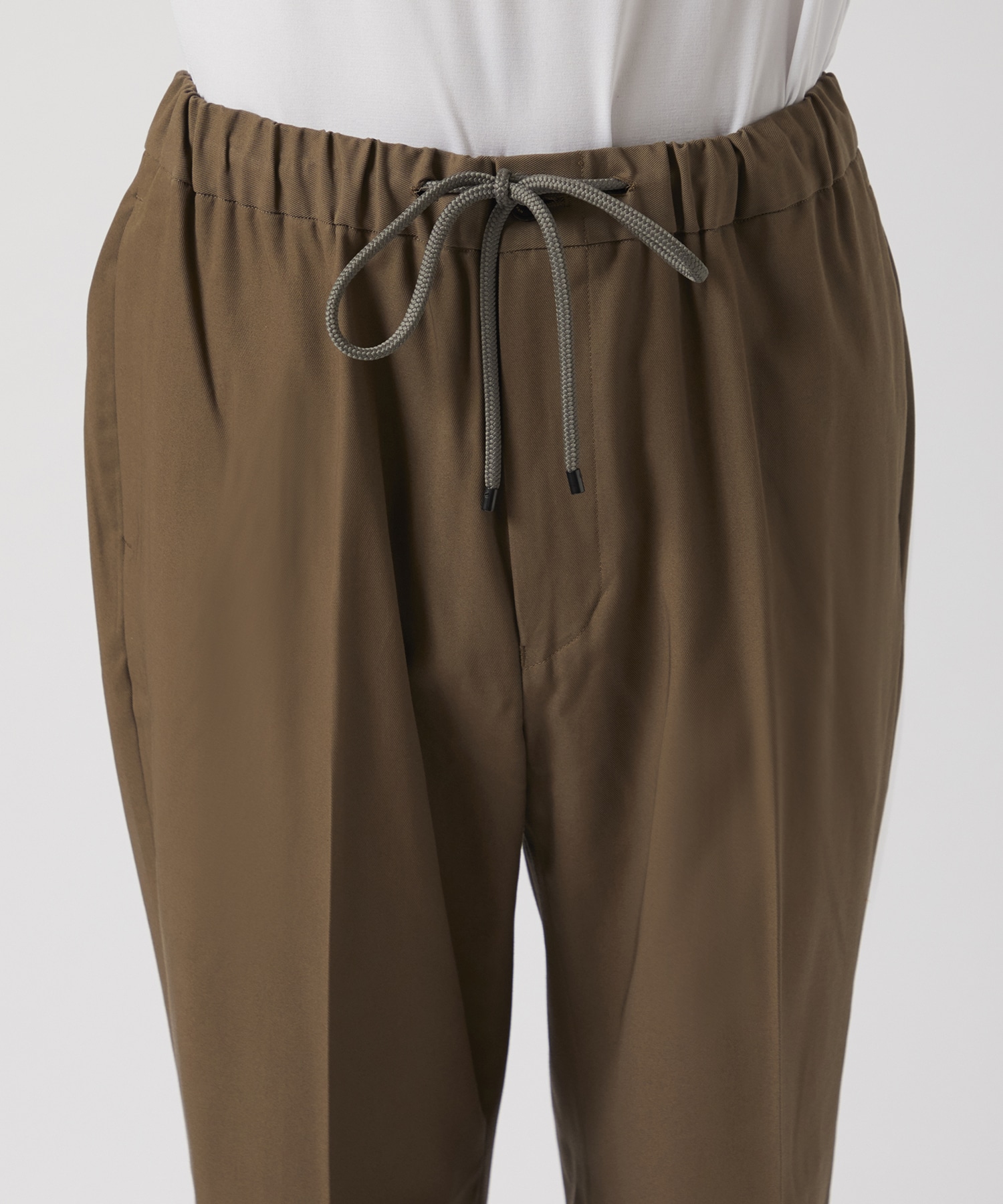 FLAT TAPERED EASY TROUSERS MARKAWARE