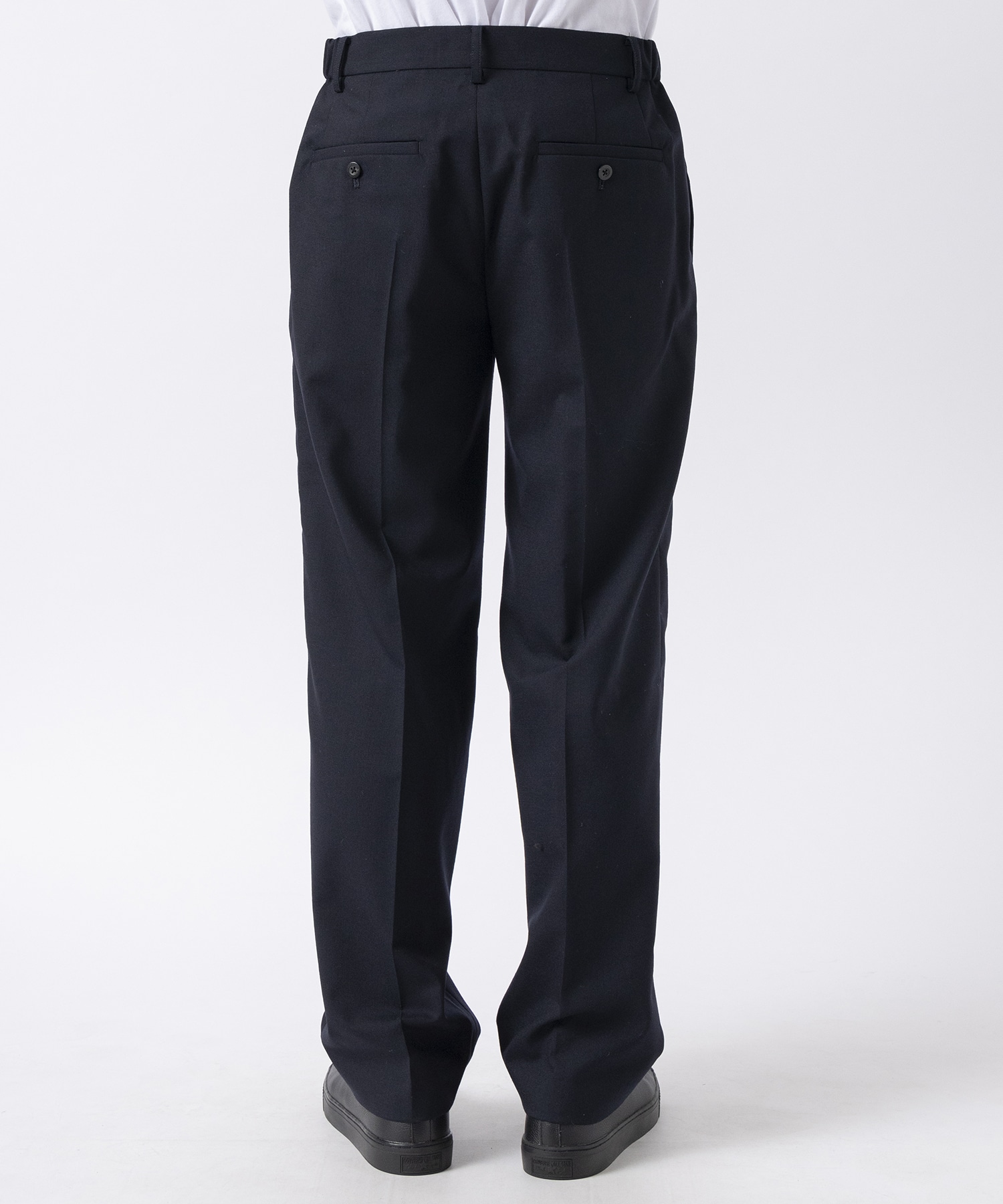 Calm Skin Easy Slim Straight Trousers THE TOKYO