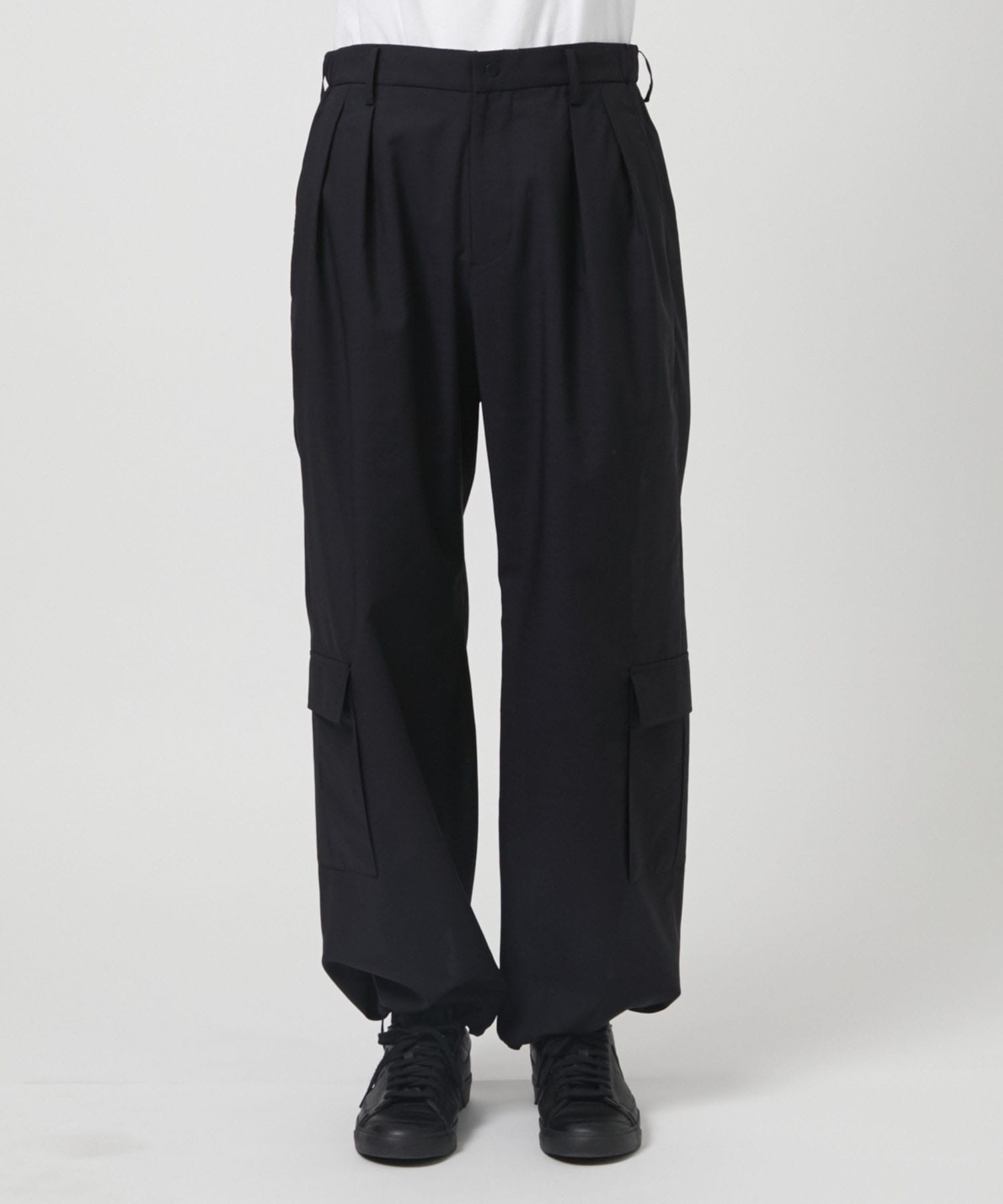 TWO TUCKS WIDE CARGO PANTS IRENISA