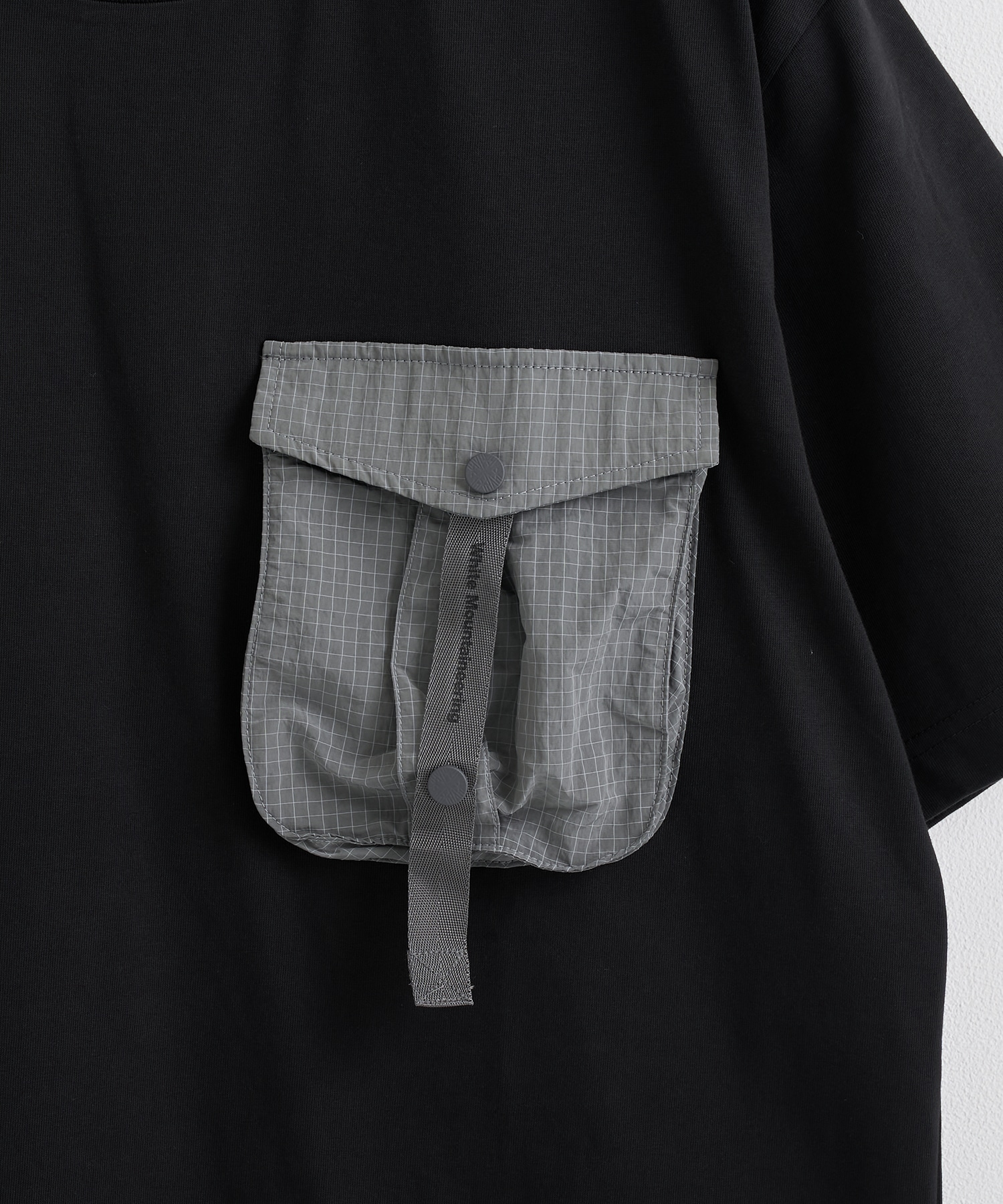 TAPE POCKET T-SHIRT White Mountaineering