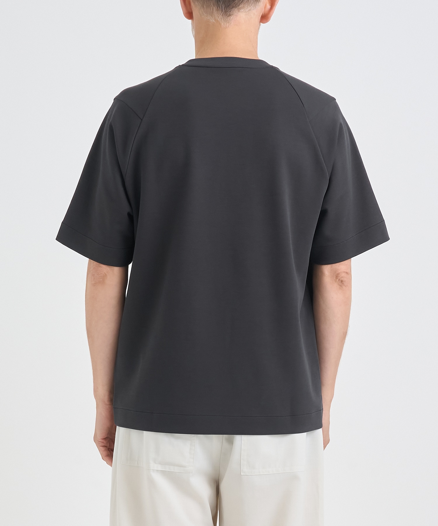 別注LEATHER TAB CREW NECK T-SHIRT IRENISA