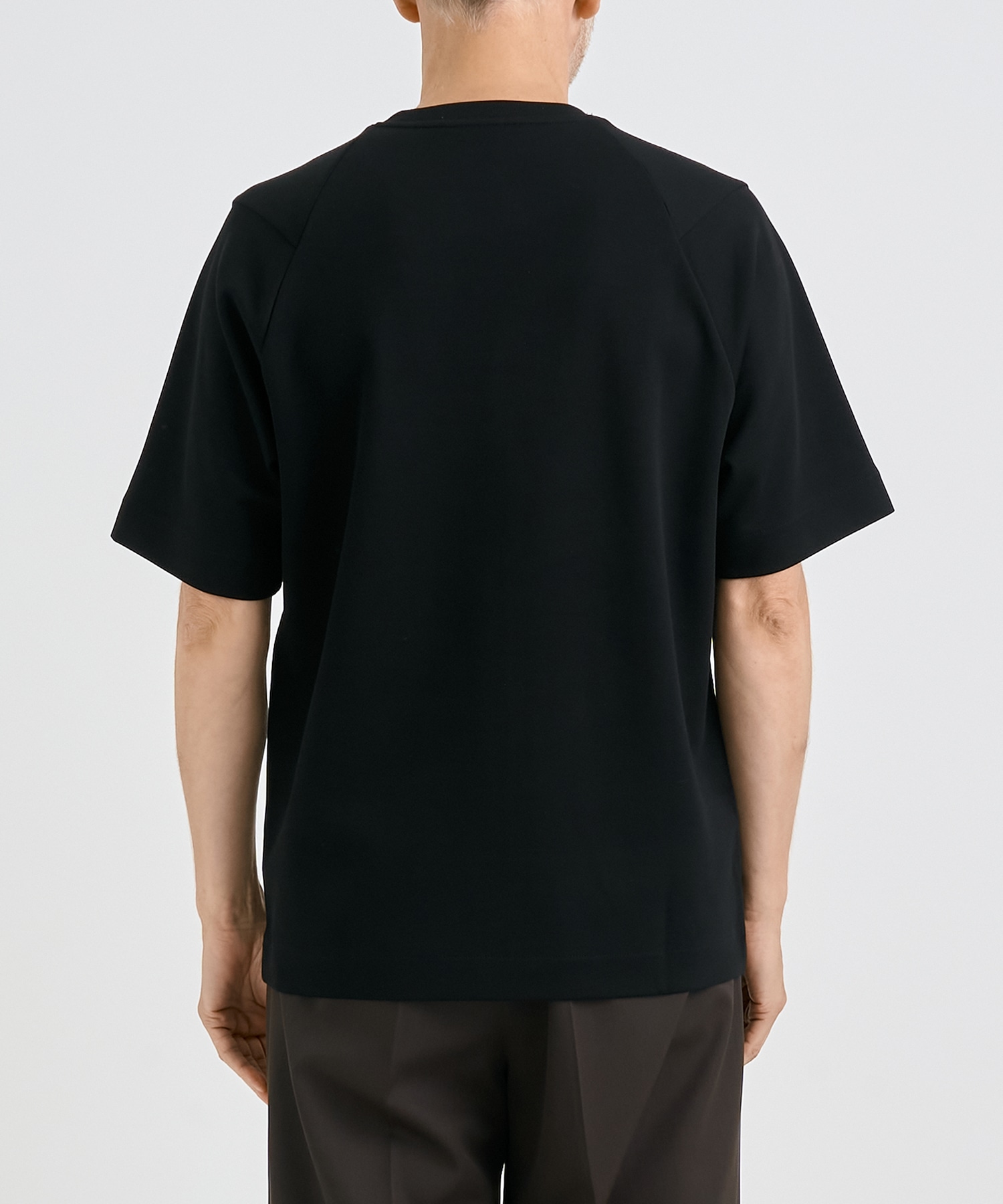 別注LEATHER TAB CREW NECK T-SHIRT IRENISA