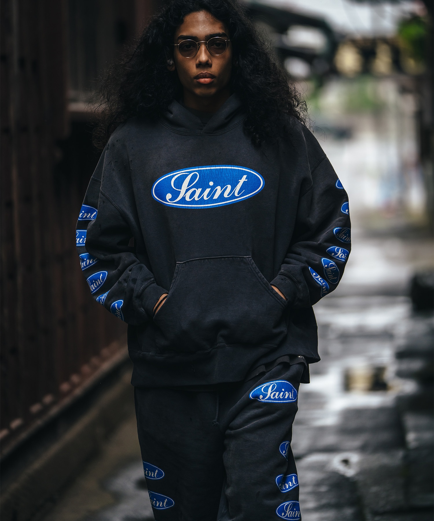 SM-HR1-0000-053 HOODIE SAINT MXXXXXX