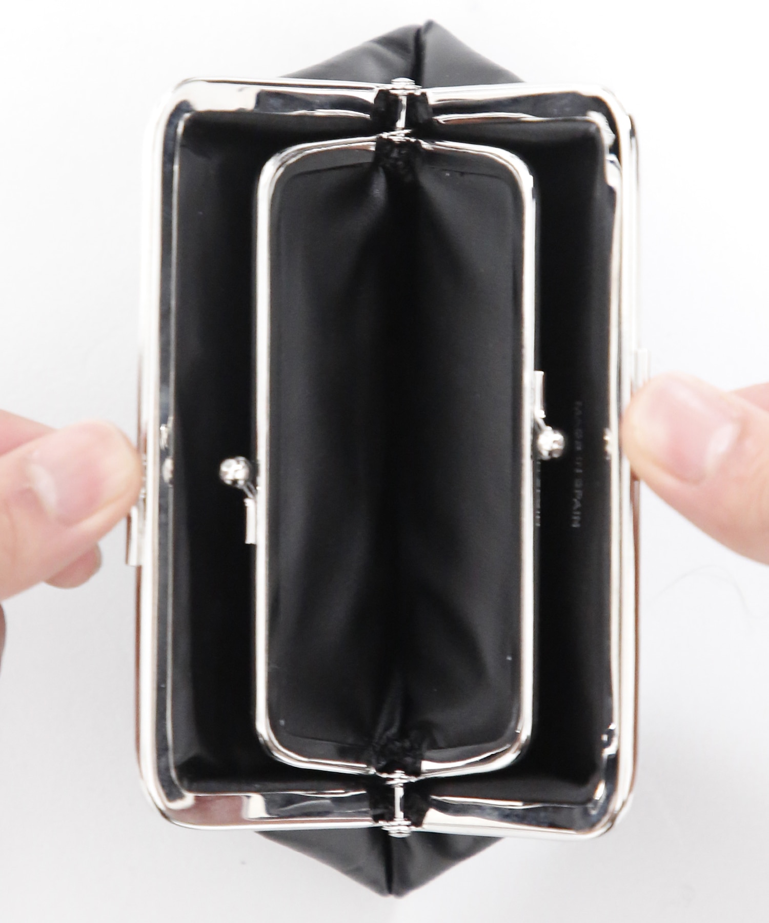 KISS CLASP SMALL GAMA Wallet Comme des Garcons