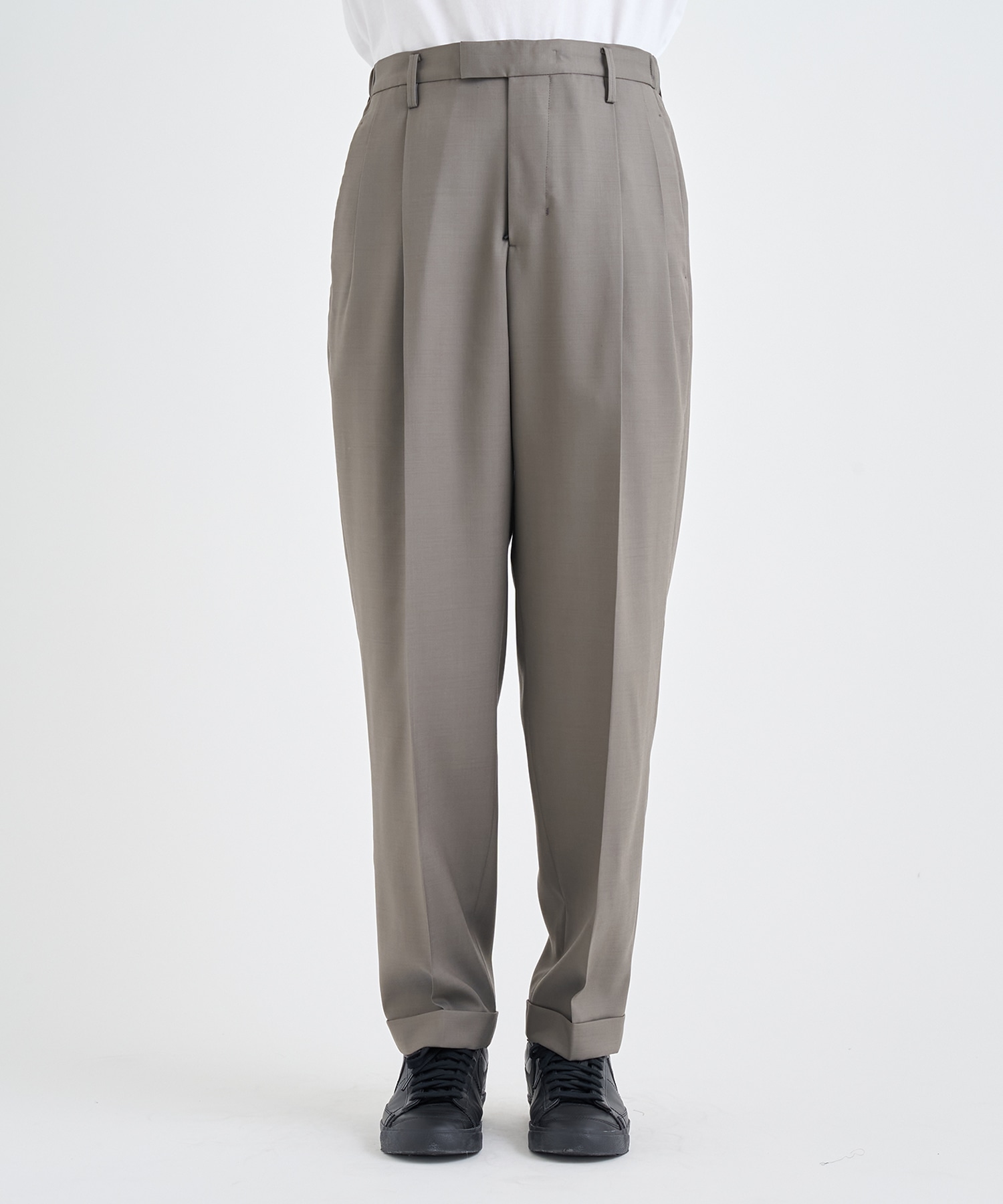 IRENISA/イレニサ/TWO TUCKS TAPERED PANTS TWO TUCKS TAPERED TROUSERS | IRENISA イレニサ