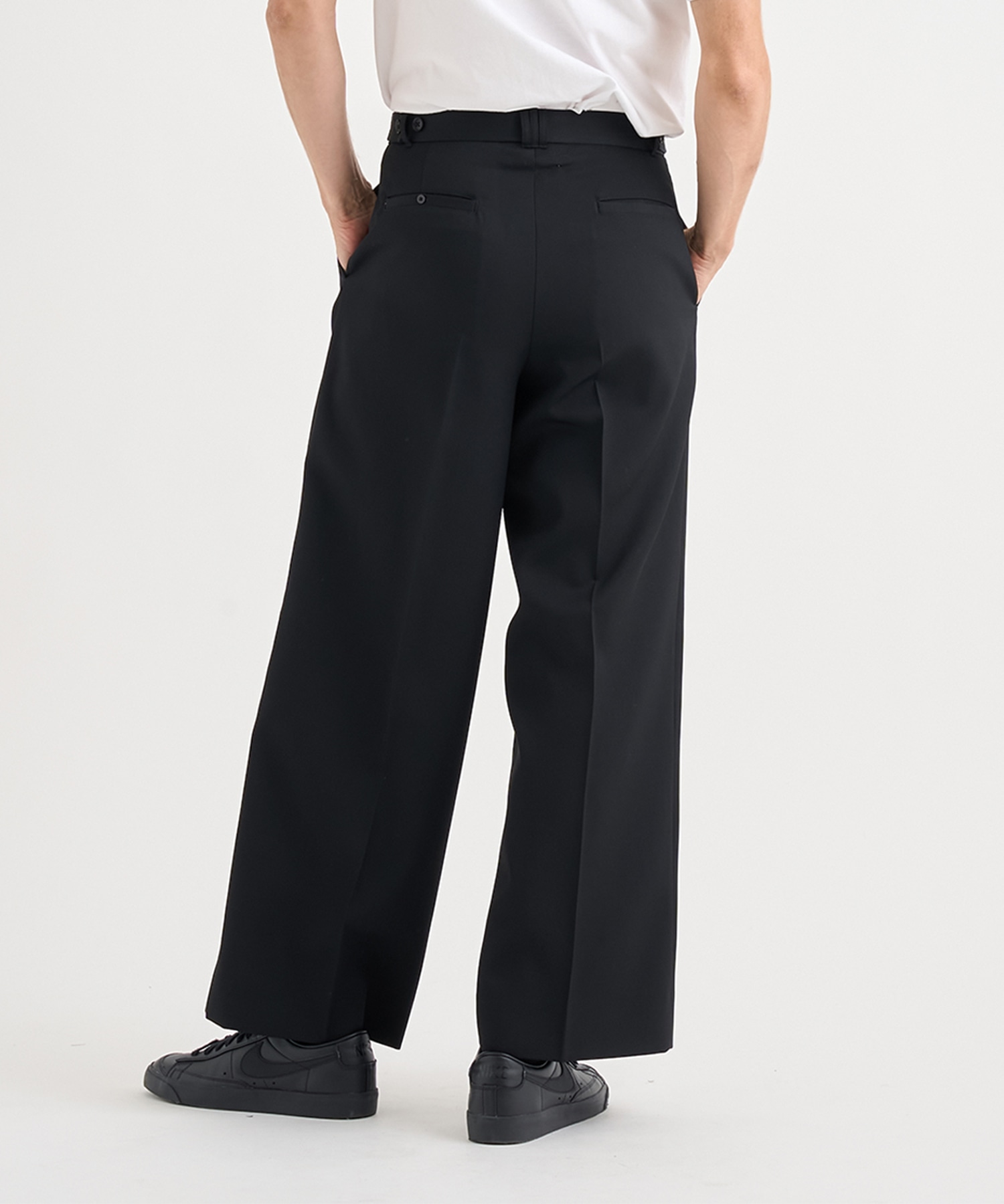 3pleated Wide-leg Trousers YOKE