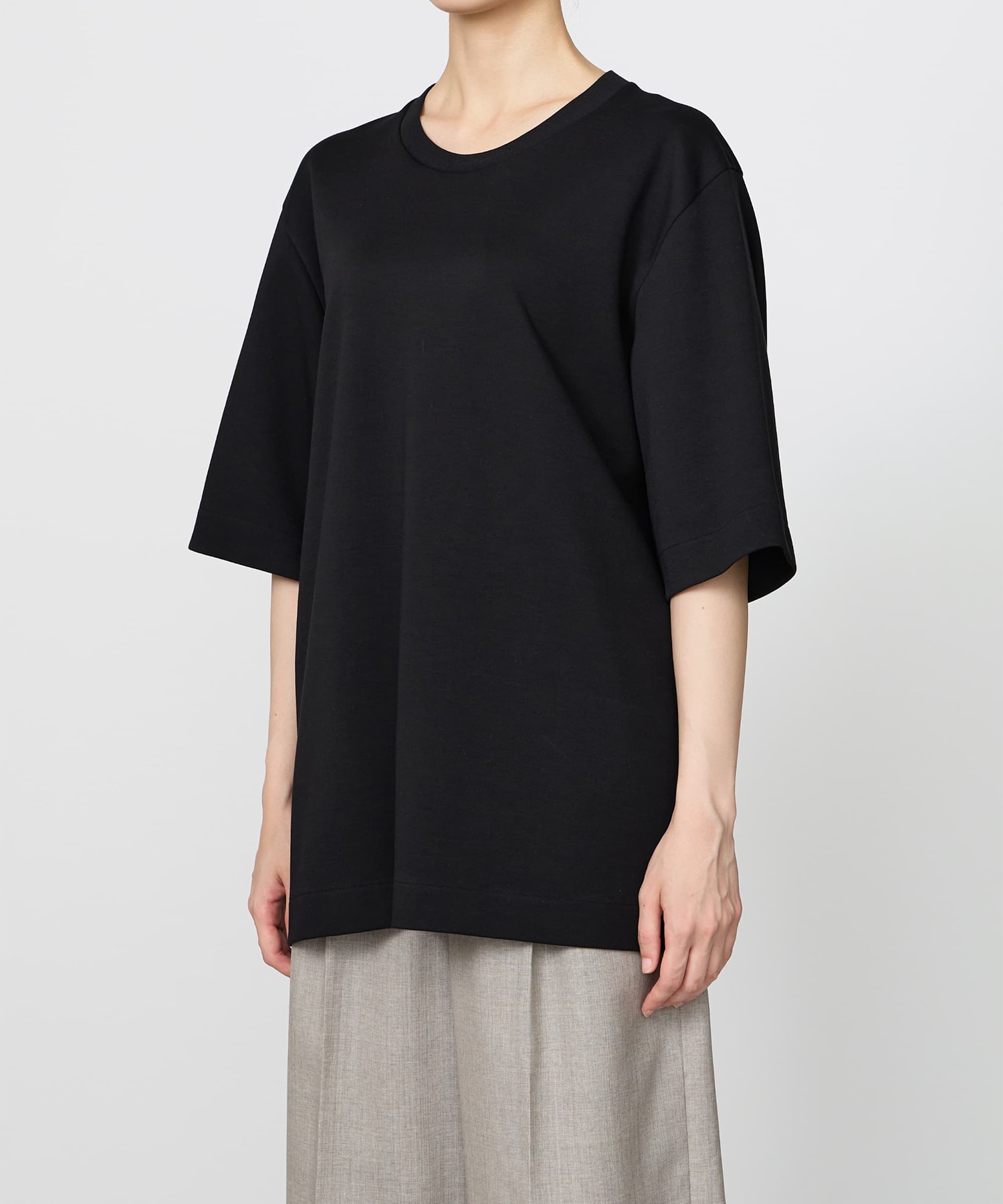 【イレニサ】HALF-SLEEVED T-SHIRT IRENISA