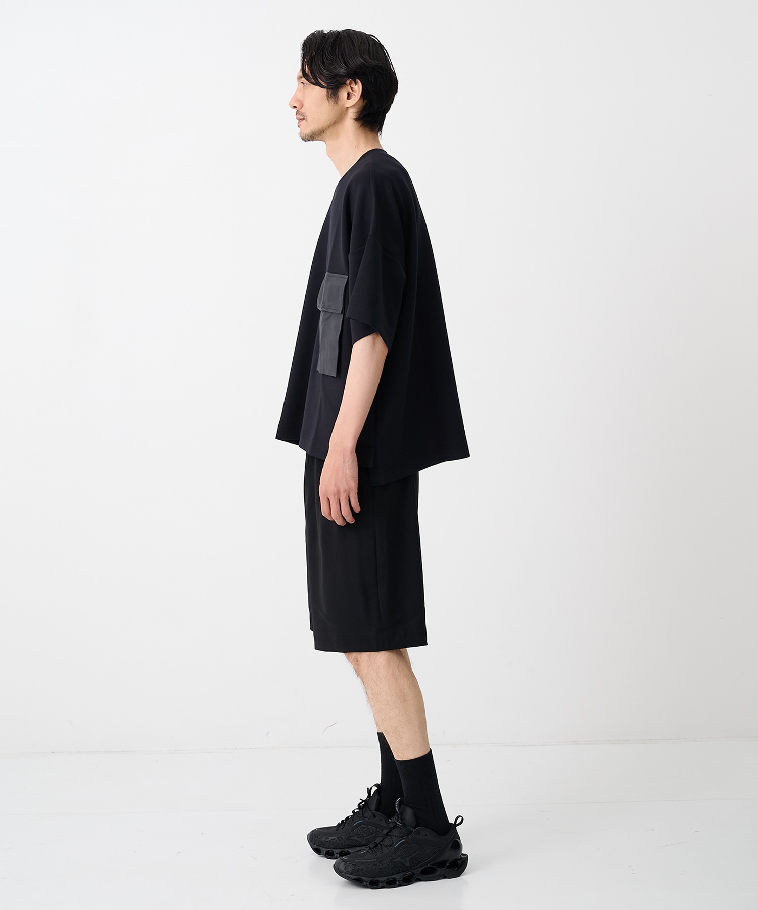 【ウジョーオム】M732-T58-201別注Belt Pocket Cropped T UJOH HOMME