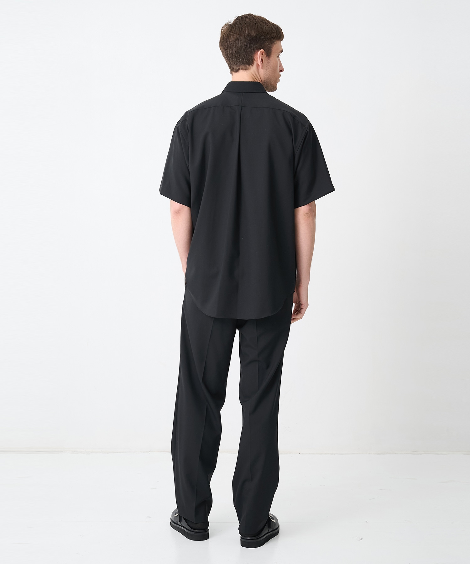 A26B04PT01C ONE TUCK TAPERED EASY PANTS MARKAWARE