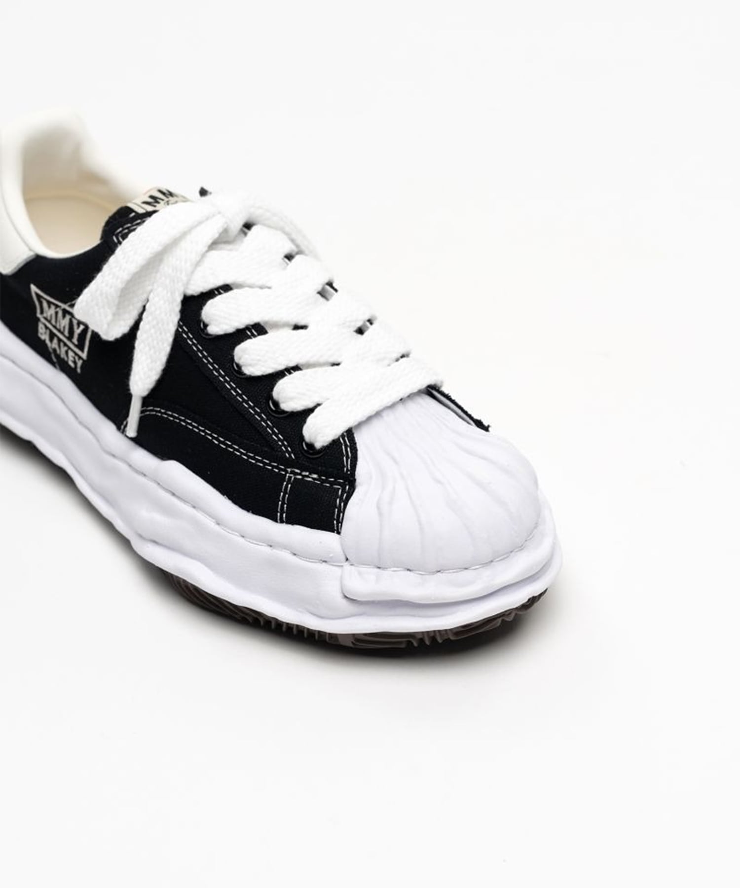 A08FW735 BLAKEY/ original sole canvas Low-Top sneaker Maison MIHARA YASUHIRO