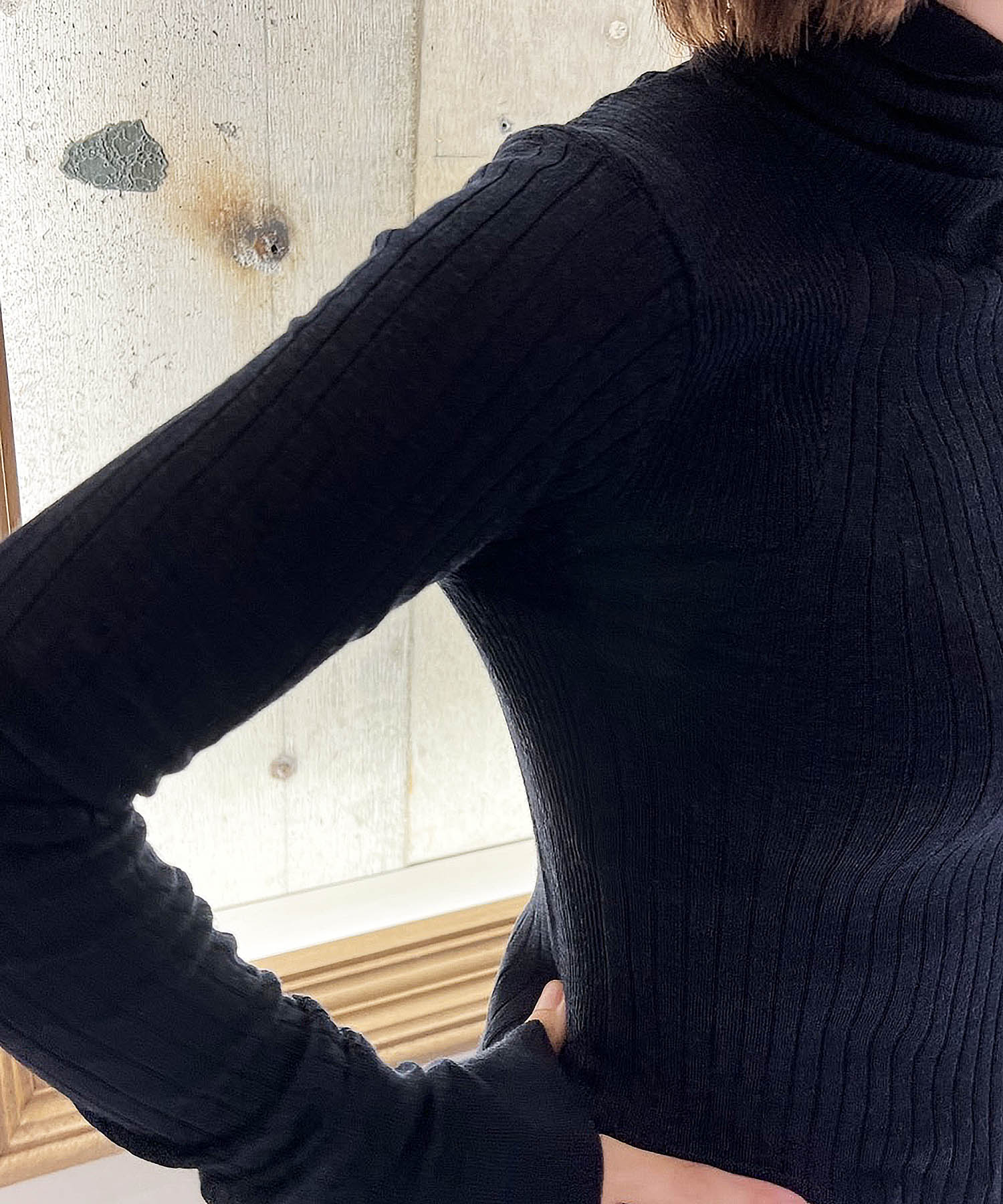 WOOL TIGHT TURTLE NECK KNIT CINOH