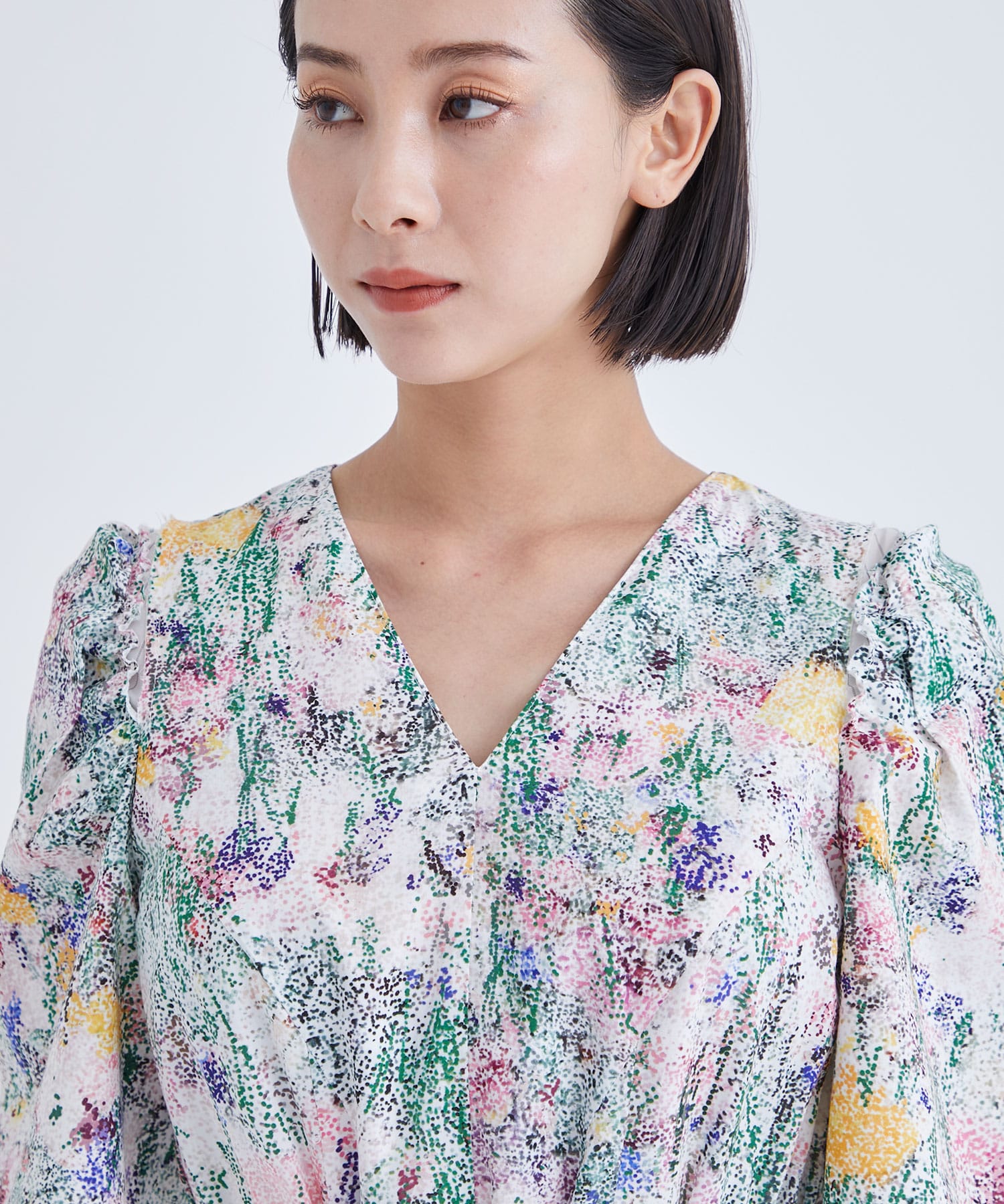 Pointillism unfastened sleeve dress WH(1 WHITE): AKIRANAKA: WOMEN｜THE TOKYO  ONLINE STORE