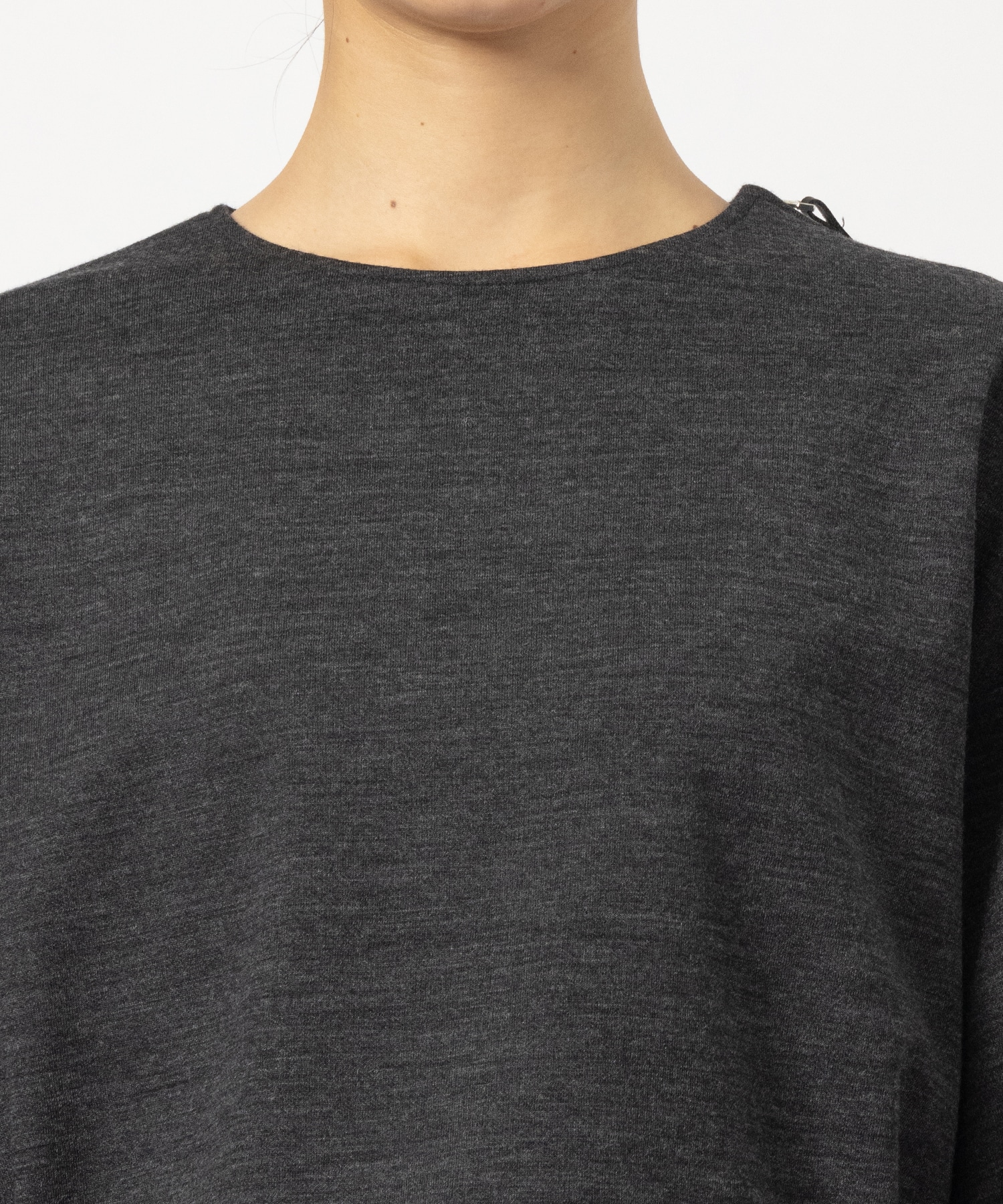 THE SIDE ZIP PULLOVER SHORT T-SHIRT L/S THE RERACS