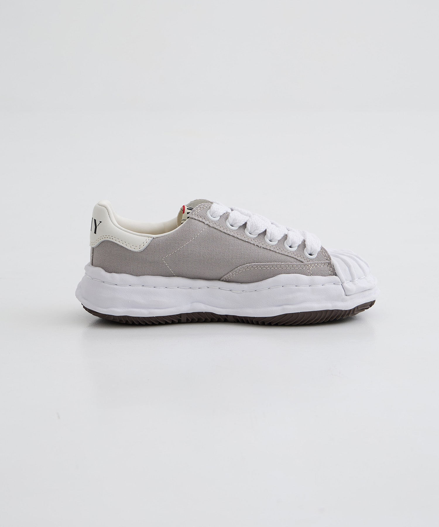 BLAKEY original sole canvas low top sneakers Maison MIHARA YASUHIRO