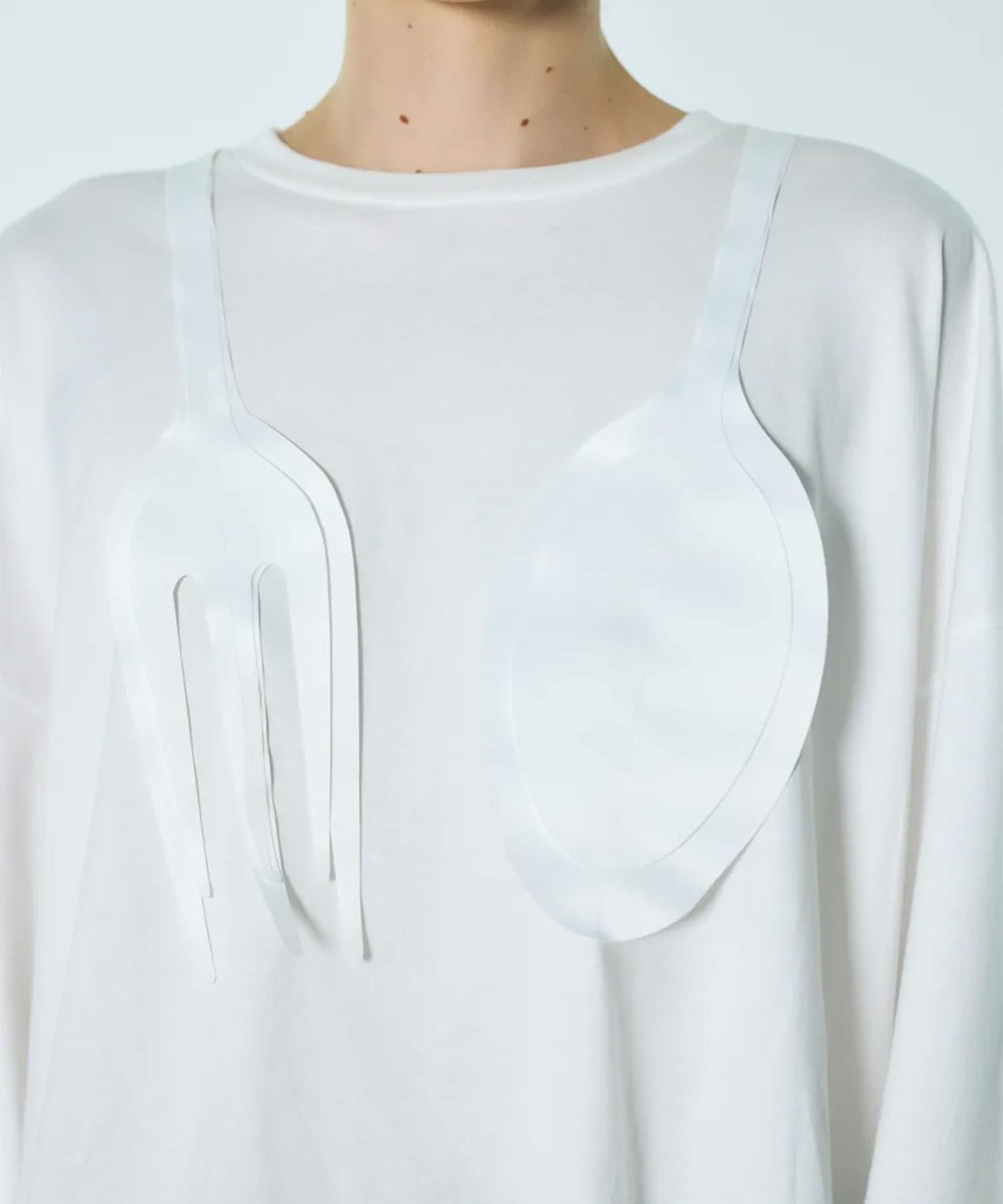 CUTLERY MOTIF LONG-SLEEVE T-SHIRT ENFOLD