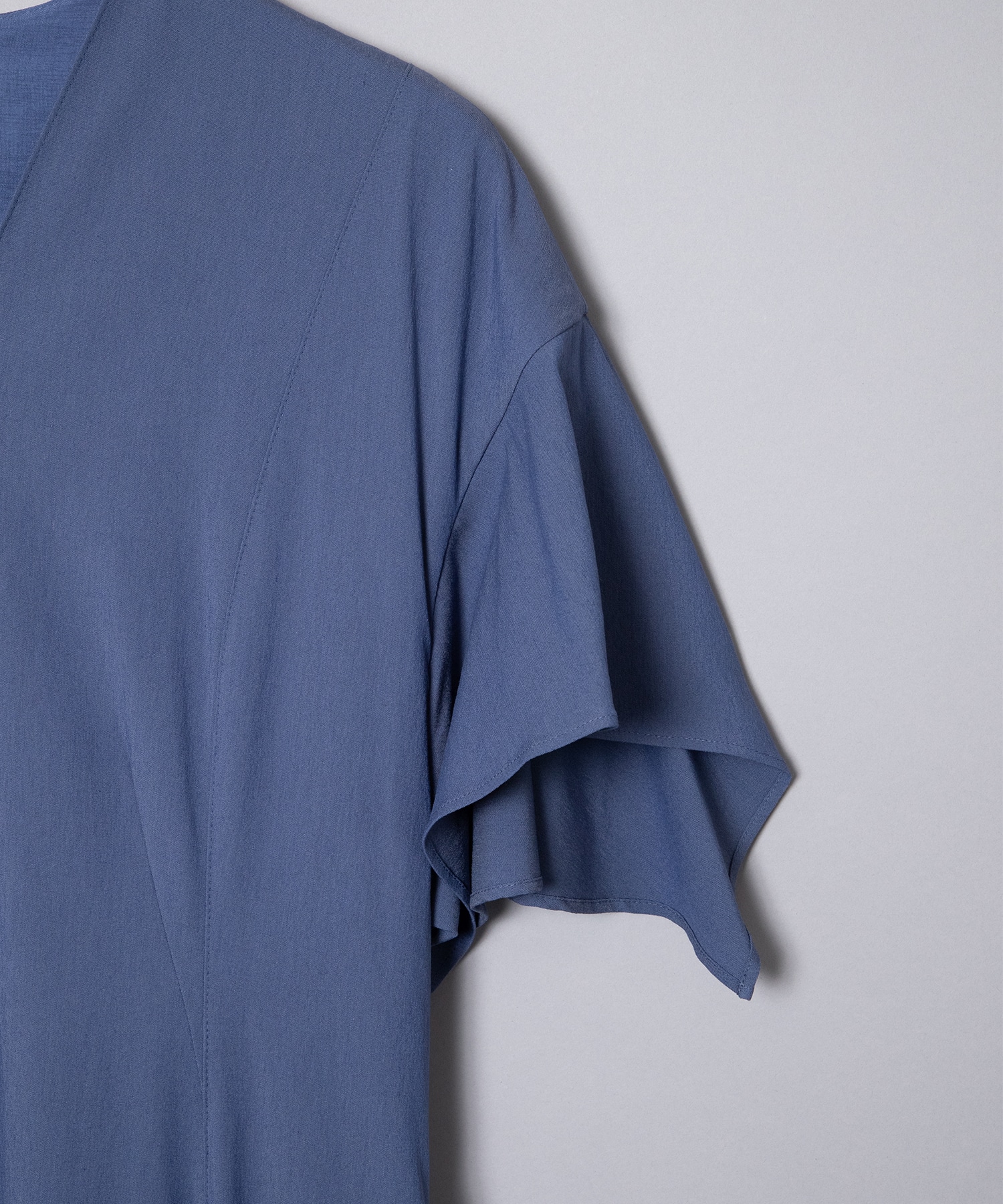 EX.Tamara drape sleeve dress BLU AKIRANAKA