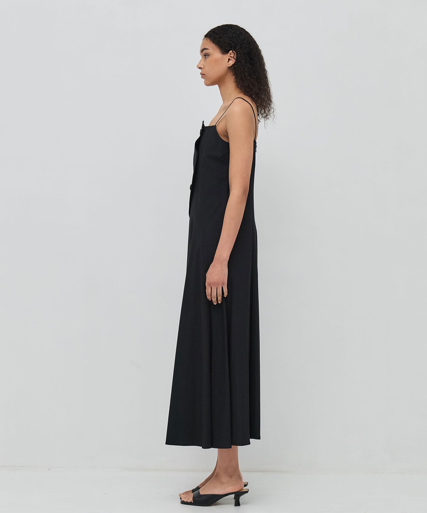 Nicole slip dress BK AKIRANAKA