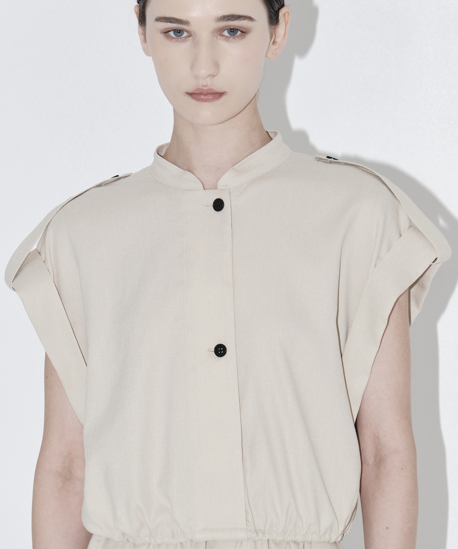 Stand Collar Weist Gather Blouse THE TOKYO