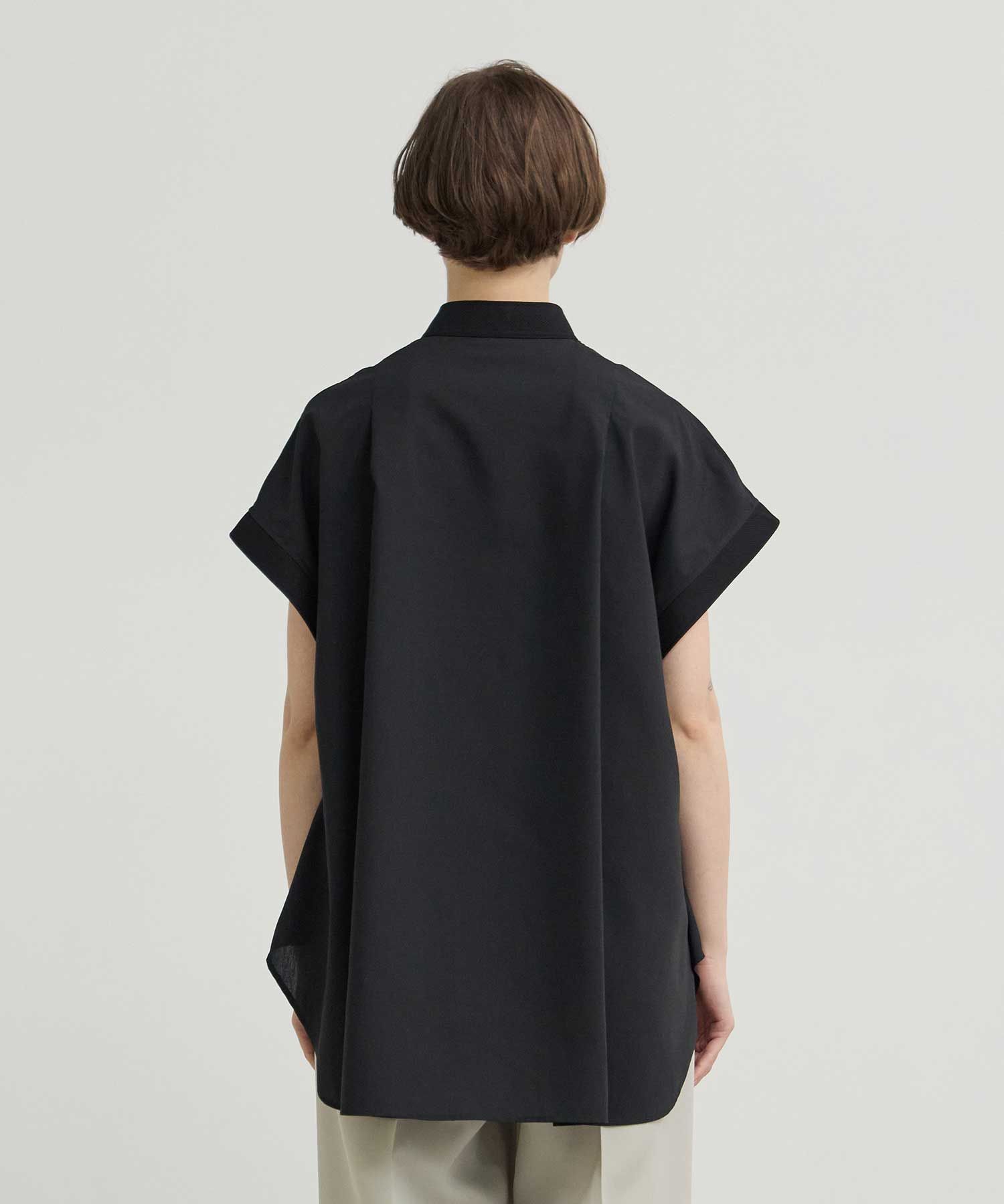 THE PLACKET A LINE SHIRT SLEEVE LESS THE RERACS