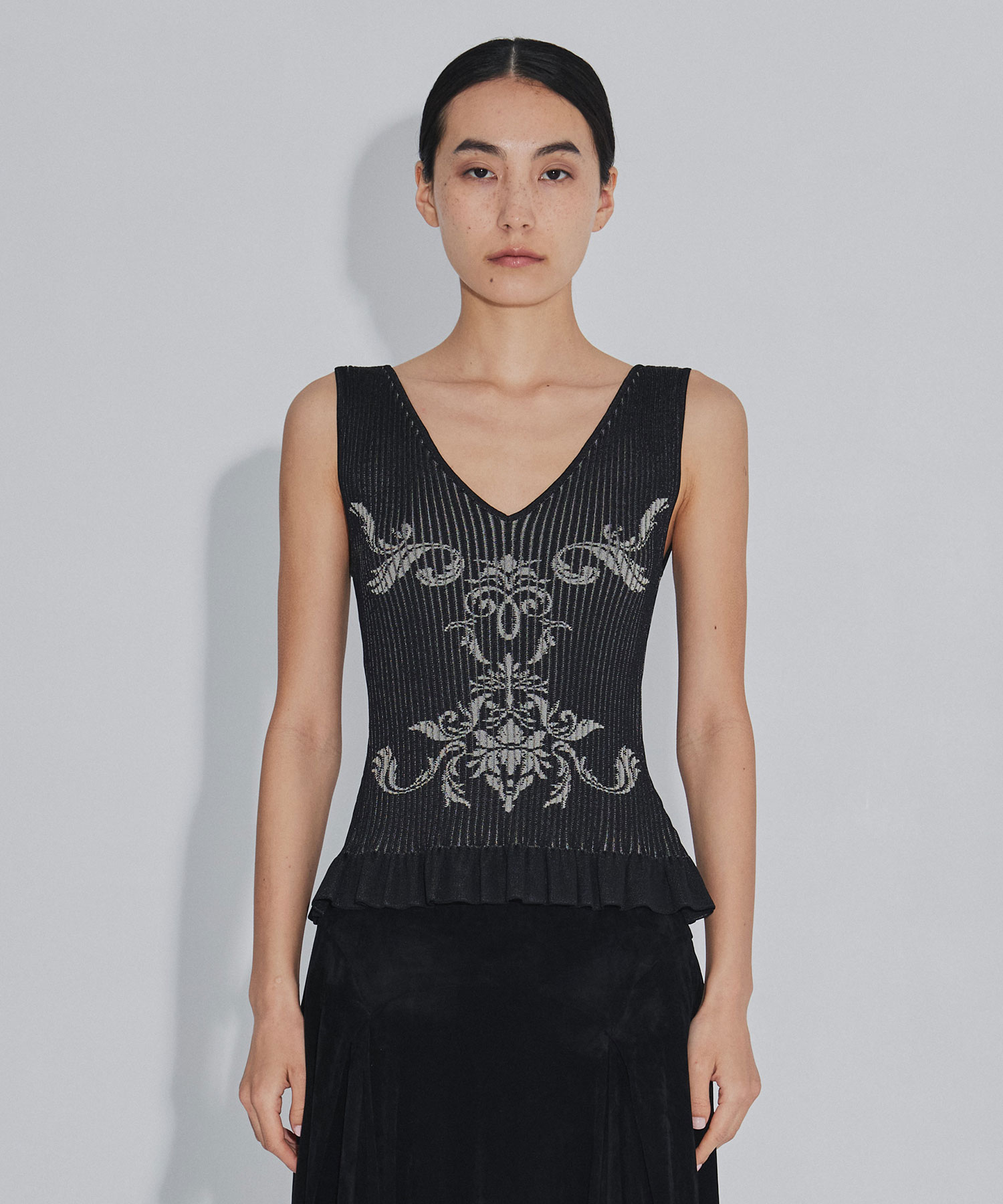 DAMASK-PATTERN RIB KNIT SLEEVELESS TOP FETICO