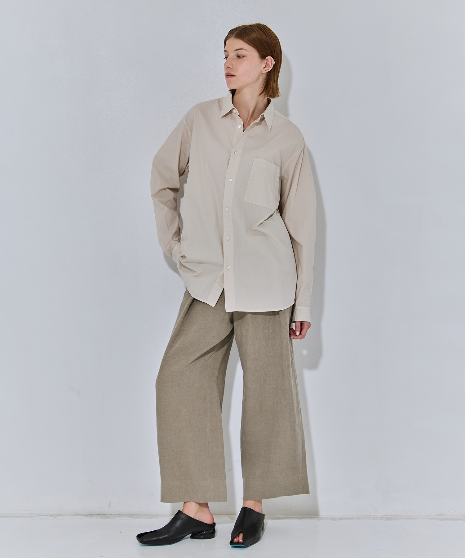 LINEN TWILL TUCKED EASY PANTS ATON