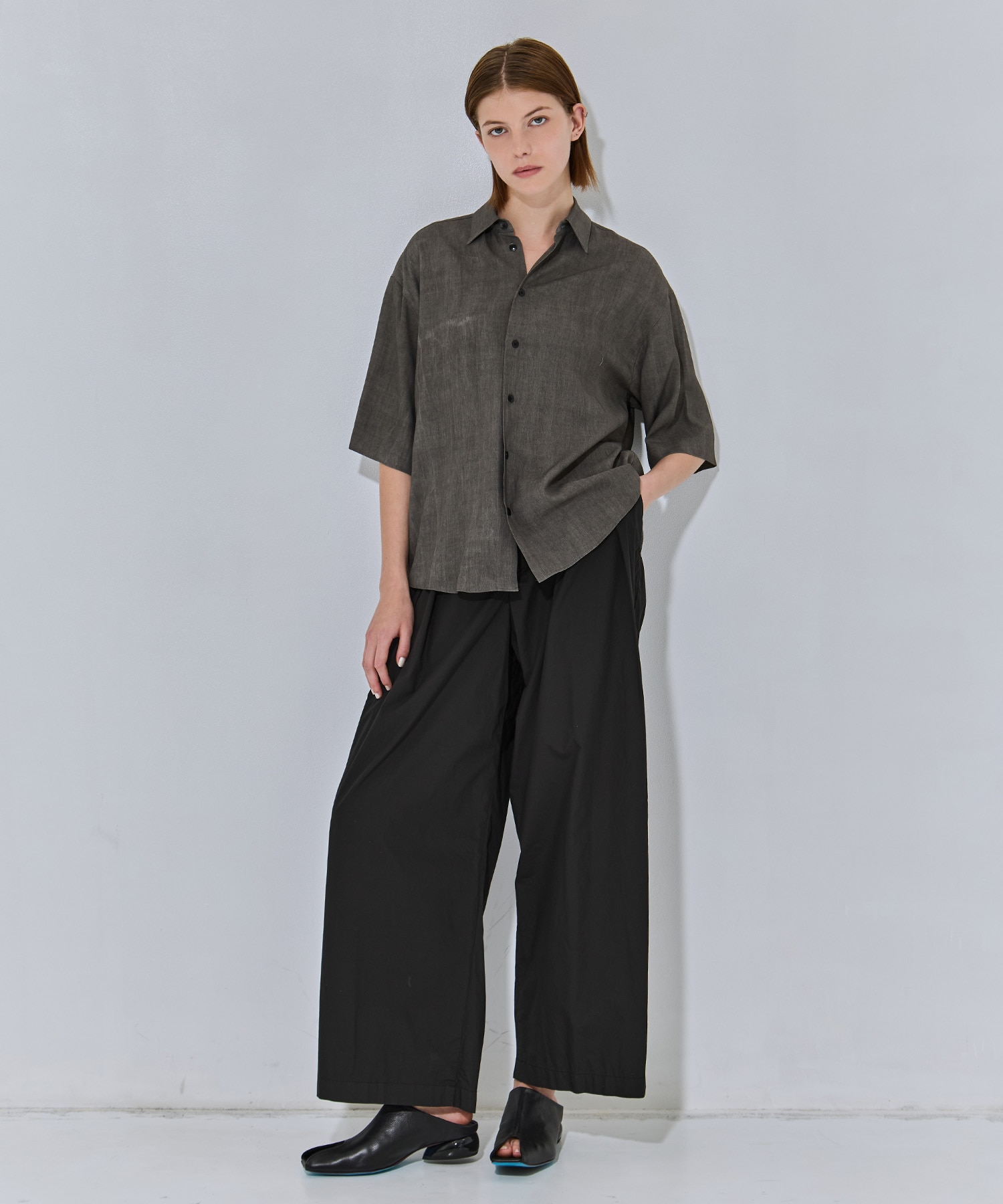 NATURAL DYED COTTON LAWN TWO TUCKED PANTS ATON