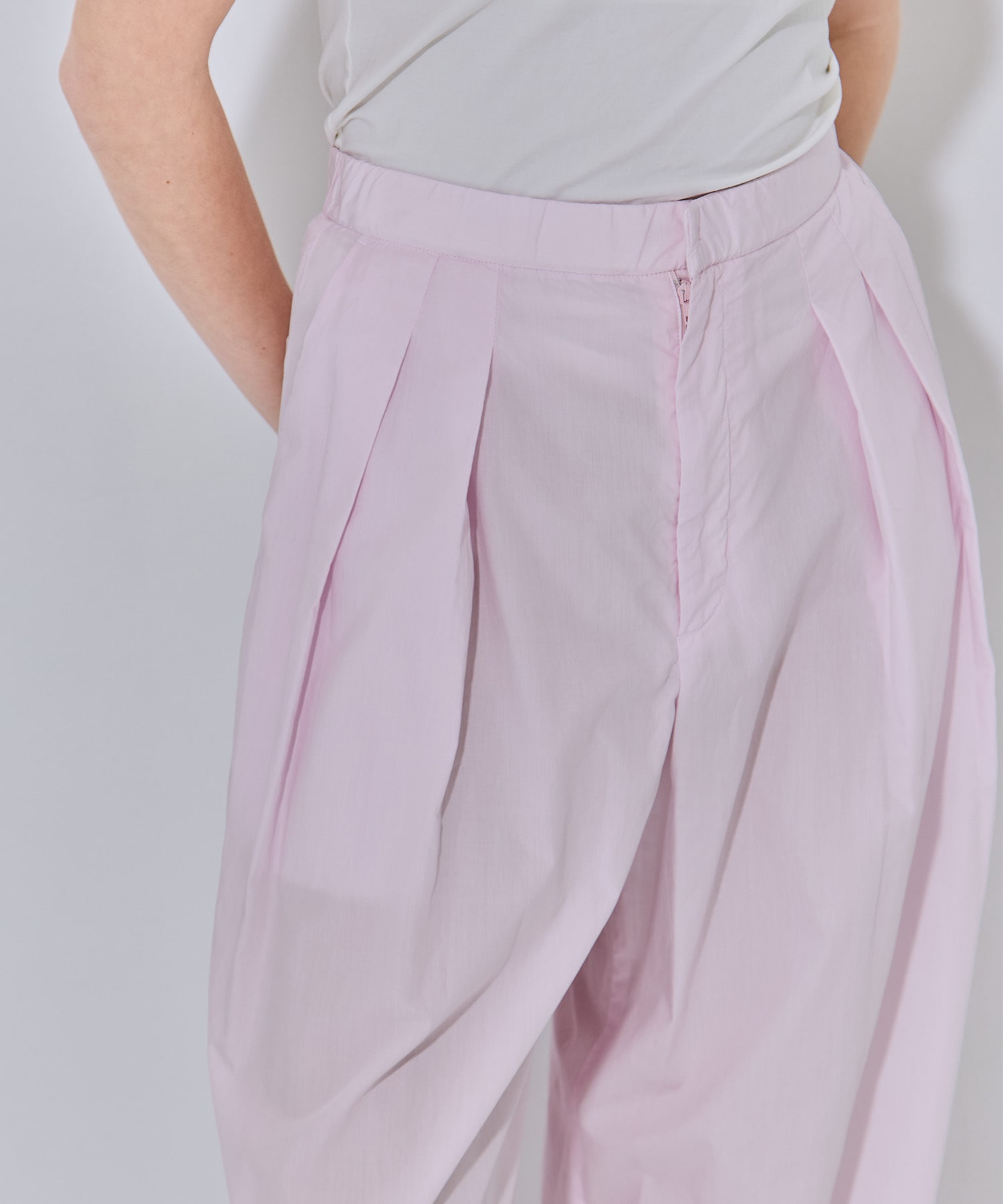 NATURAL DYED COTTON LAWN TWO TUCKED PANTS ATON