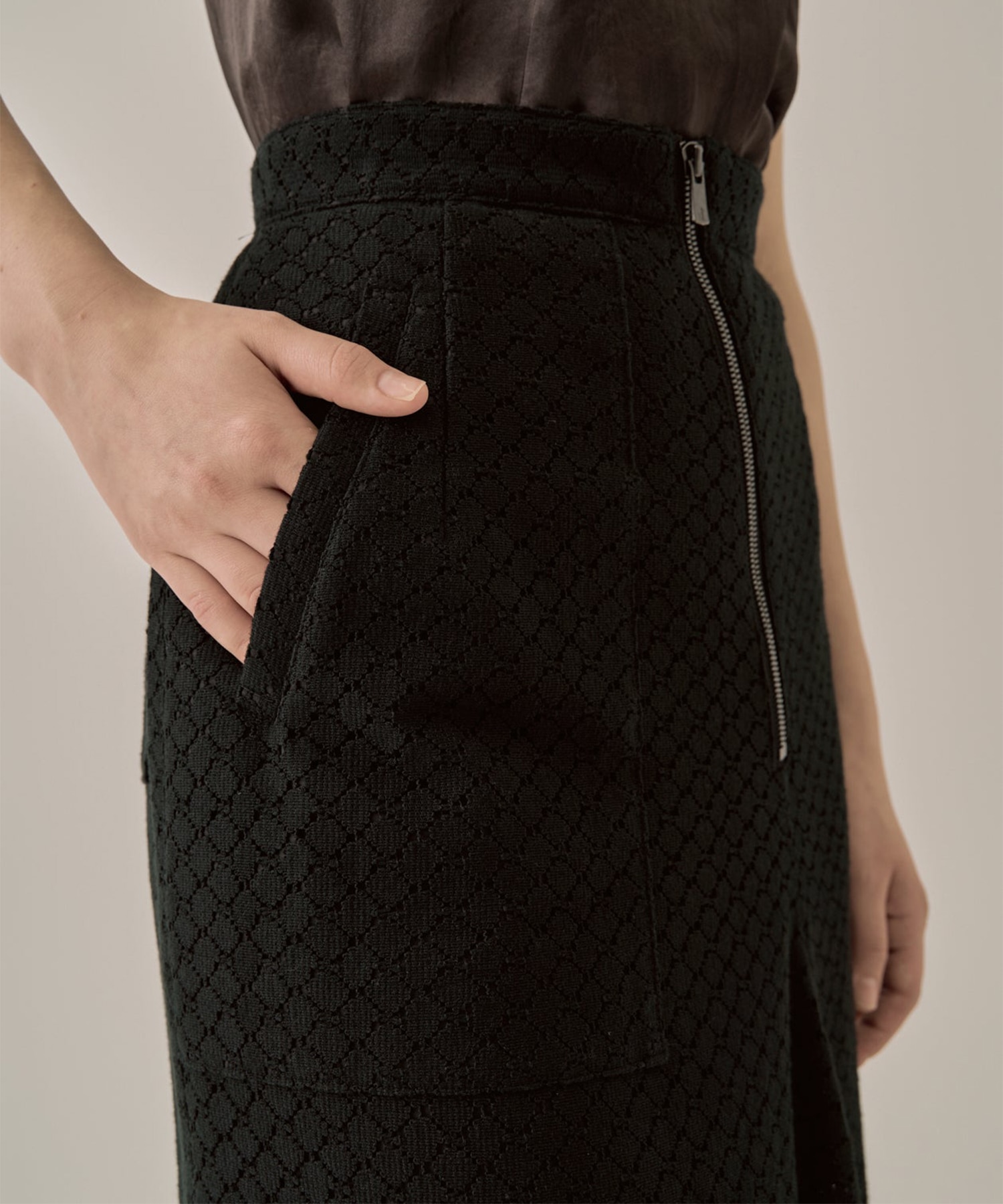 Sylvie front drape lace skirt BK AKIRANAKA