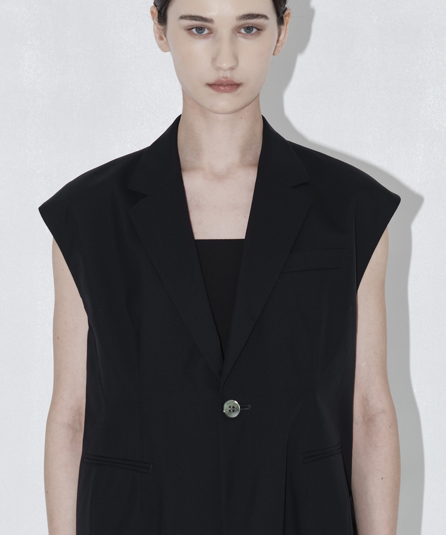 Sleeveless Jacket THE TOKYO