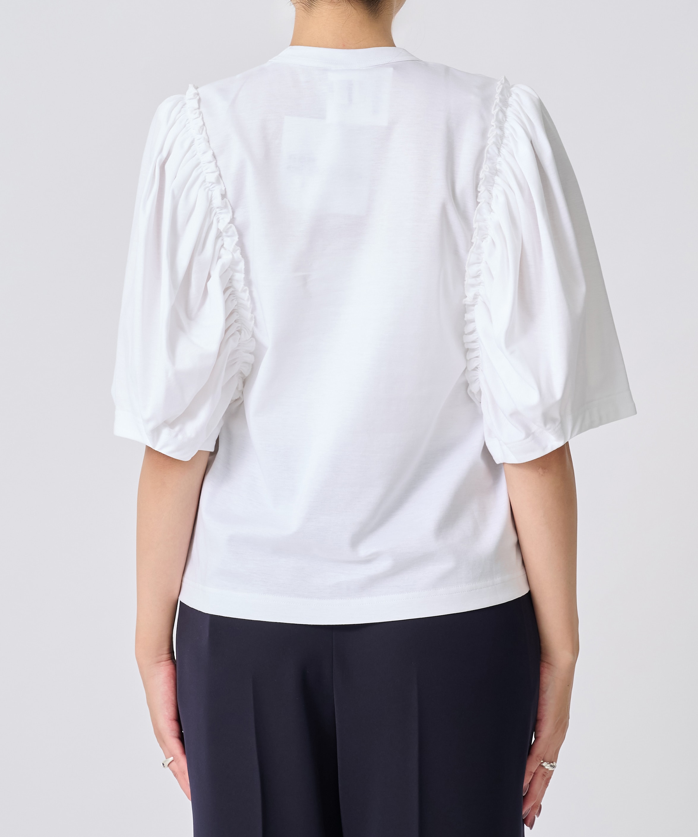 30-T016-051 noir kei ninomiya