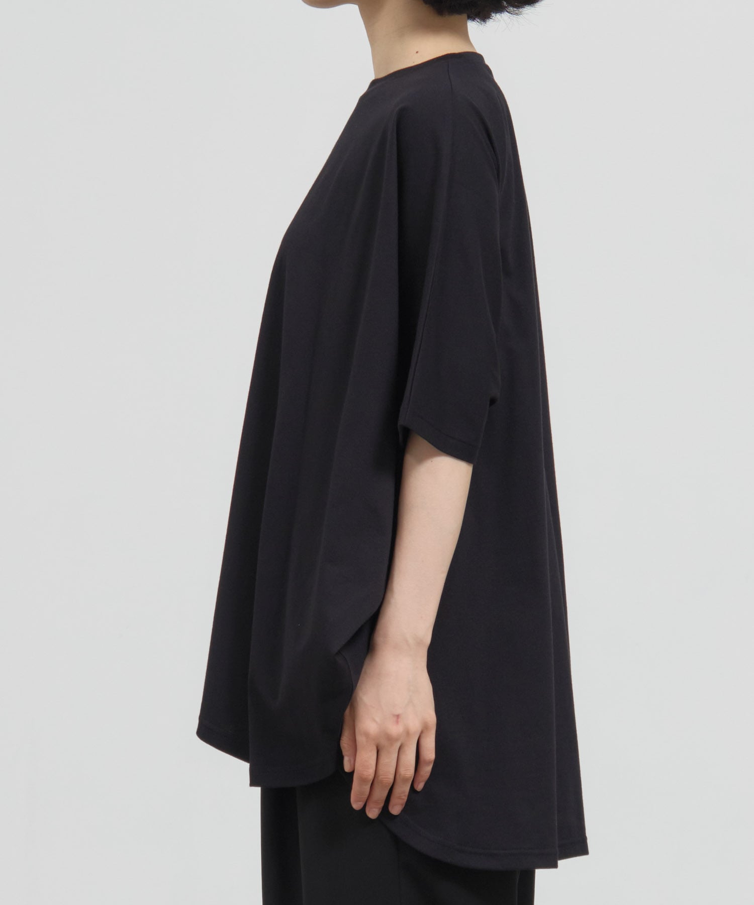 HALF-SLEEVES HEXAGON T-SHIRT ENFOLD
