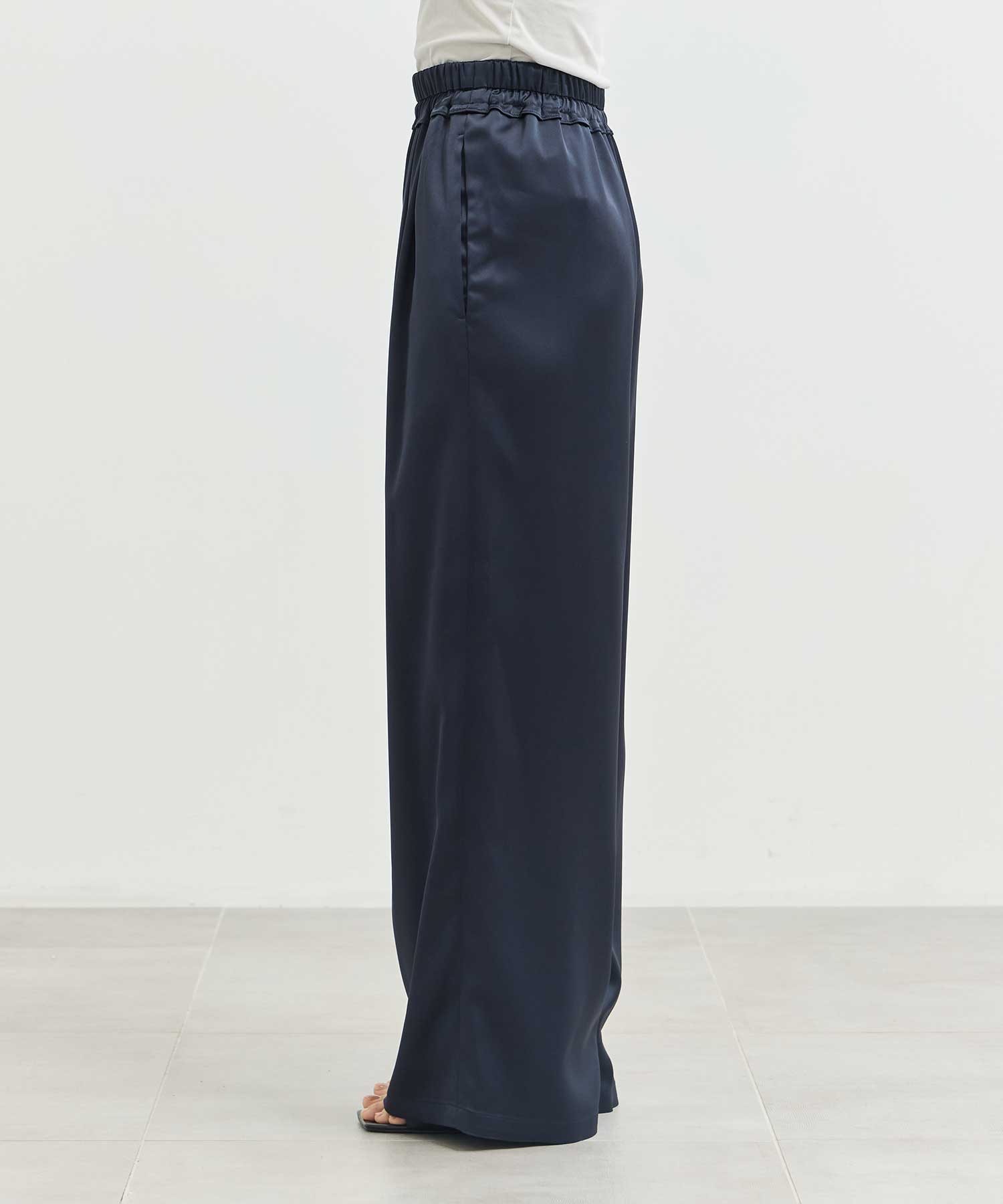 GATHER WIDE-TROUSERS ENFOLD