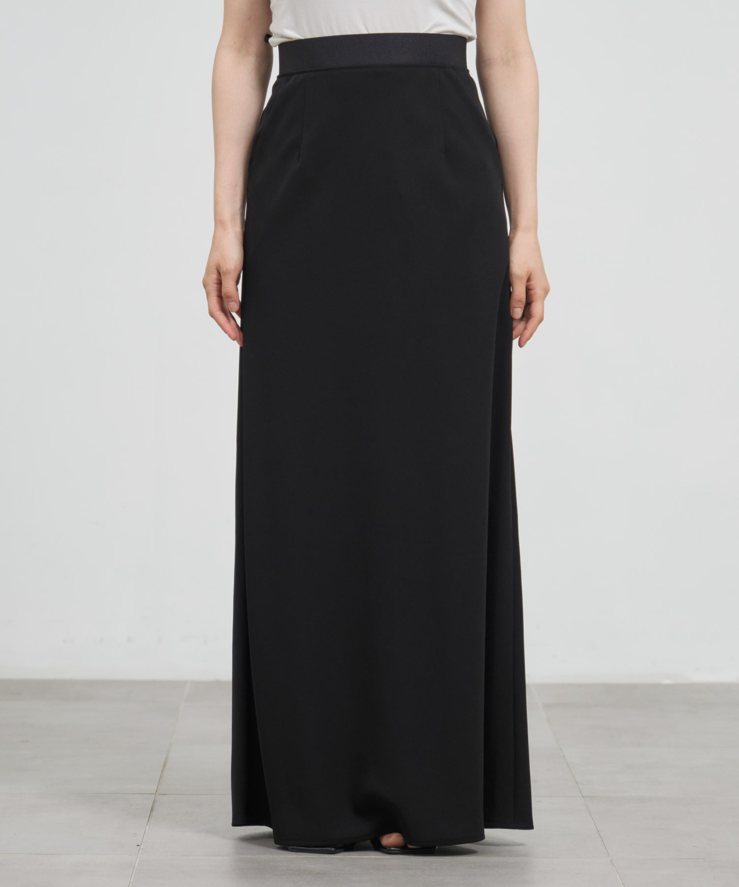 SEMI-FLARE SKIRT ENFOLD