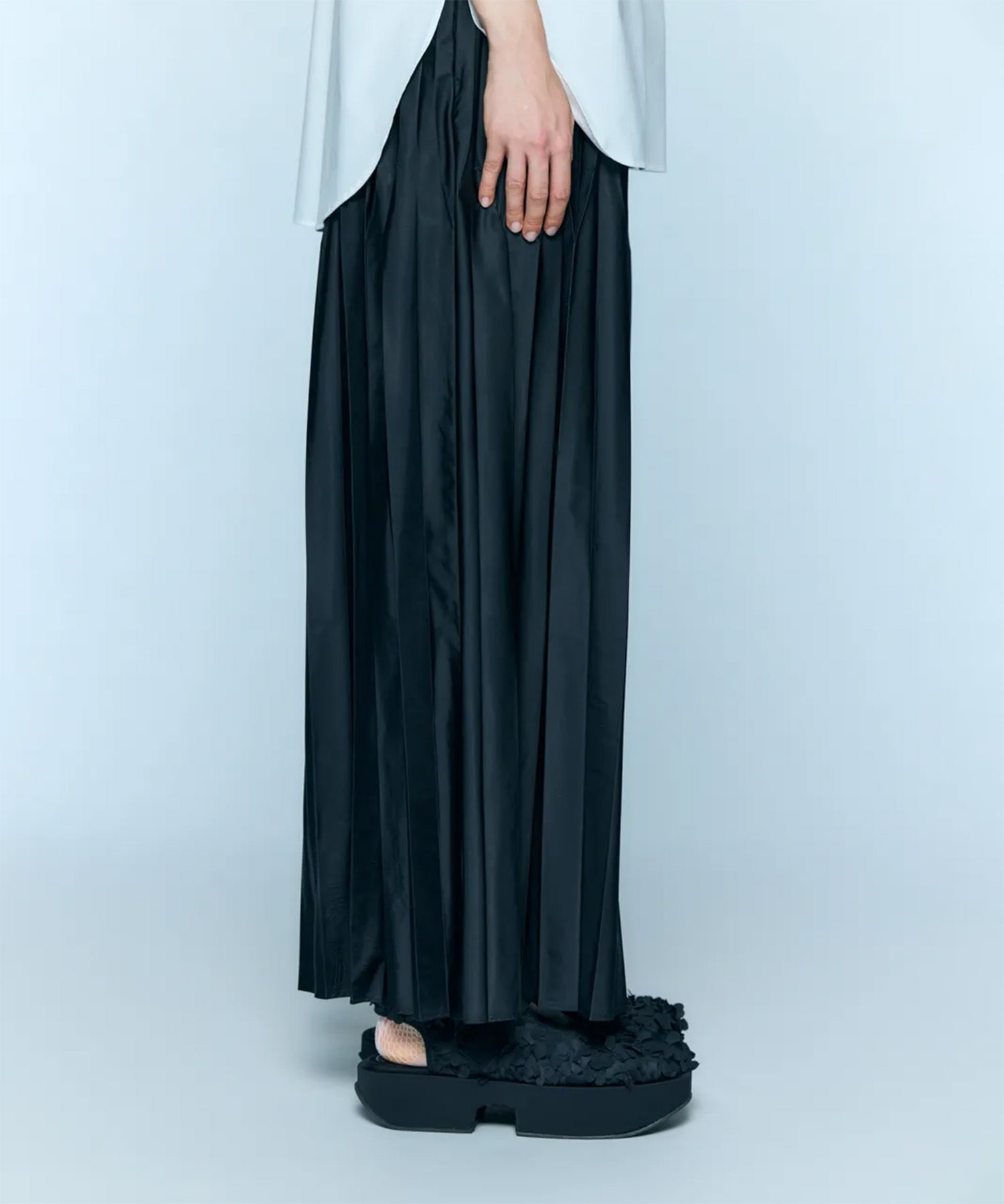 SQUARE-PLEATS SKIRT ENFOLD