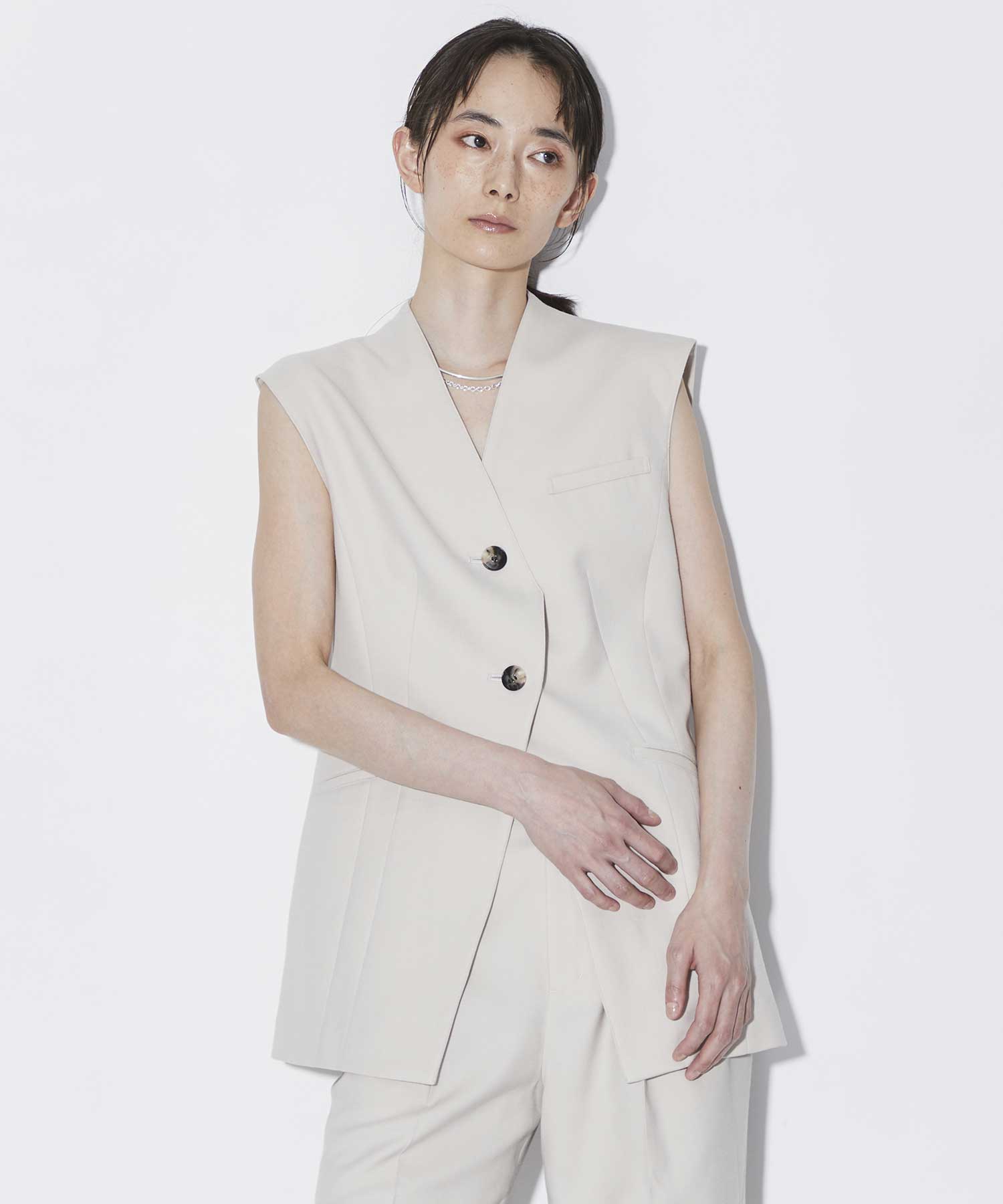 EX.V Neck Gilet AKIRANAKA