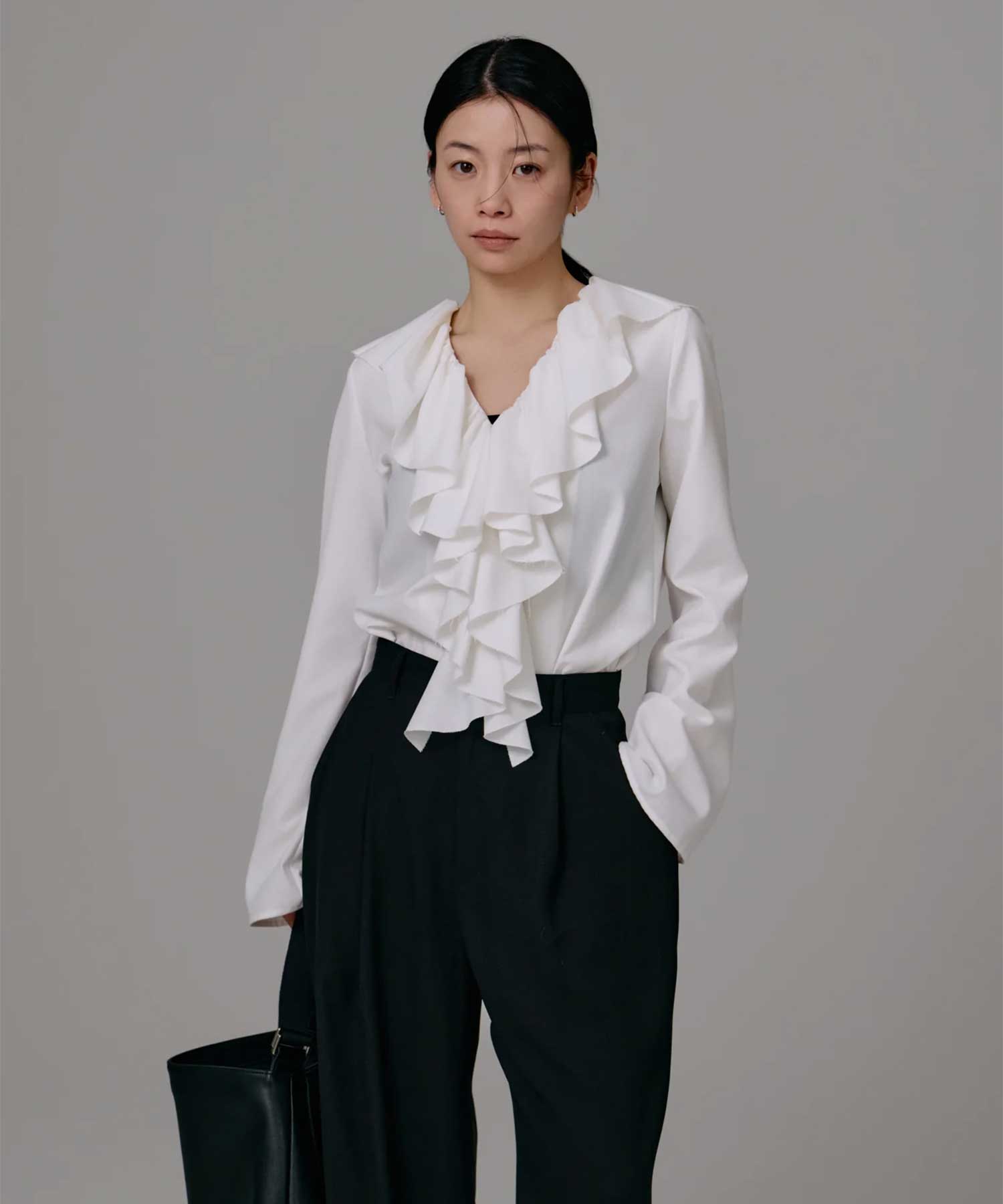 frills collar blouse Louren