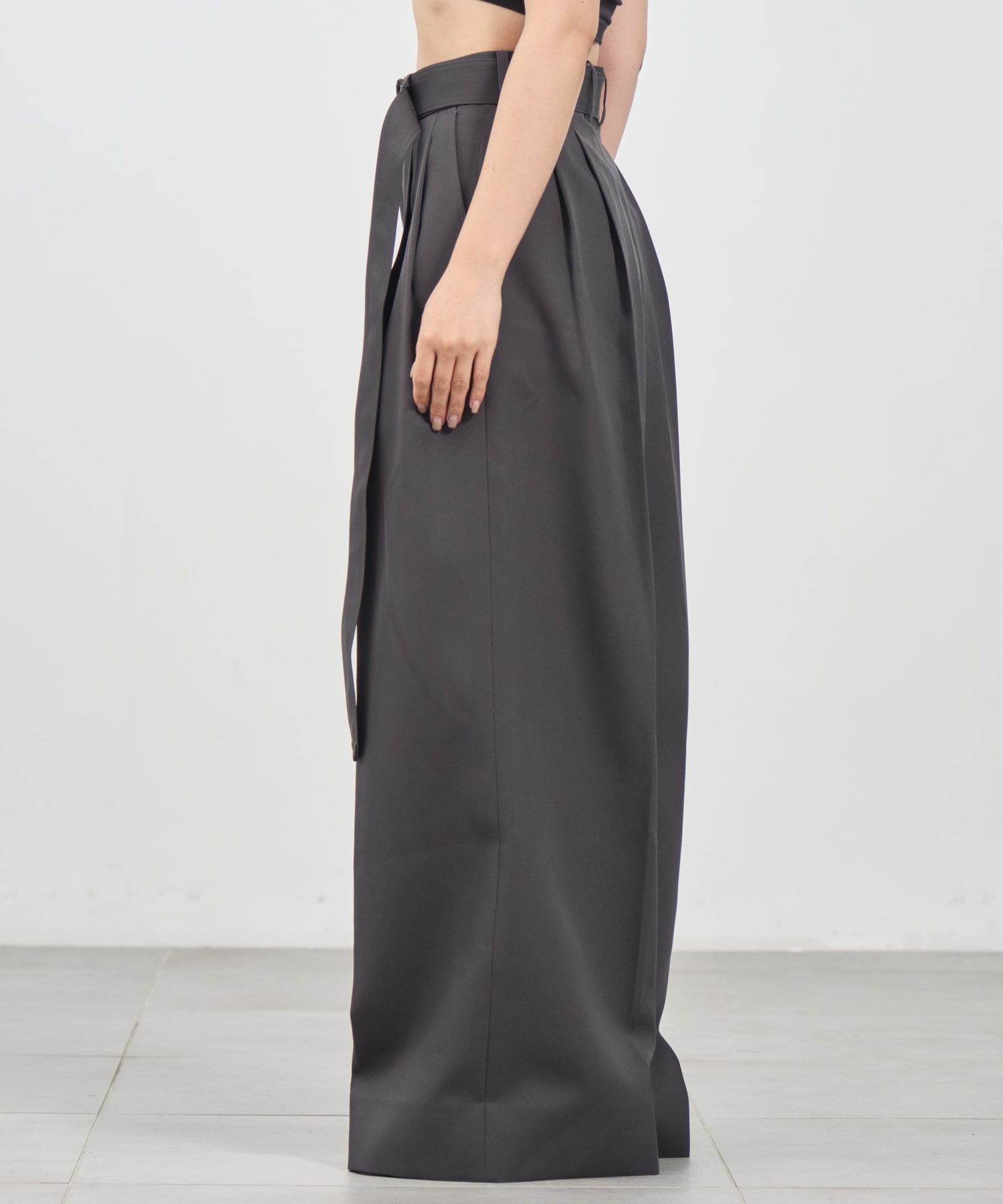 THE SLACKS BELTED 2 TUCK THE RERACS