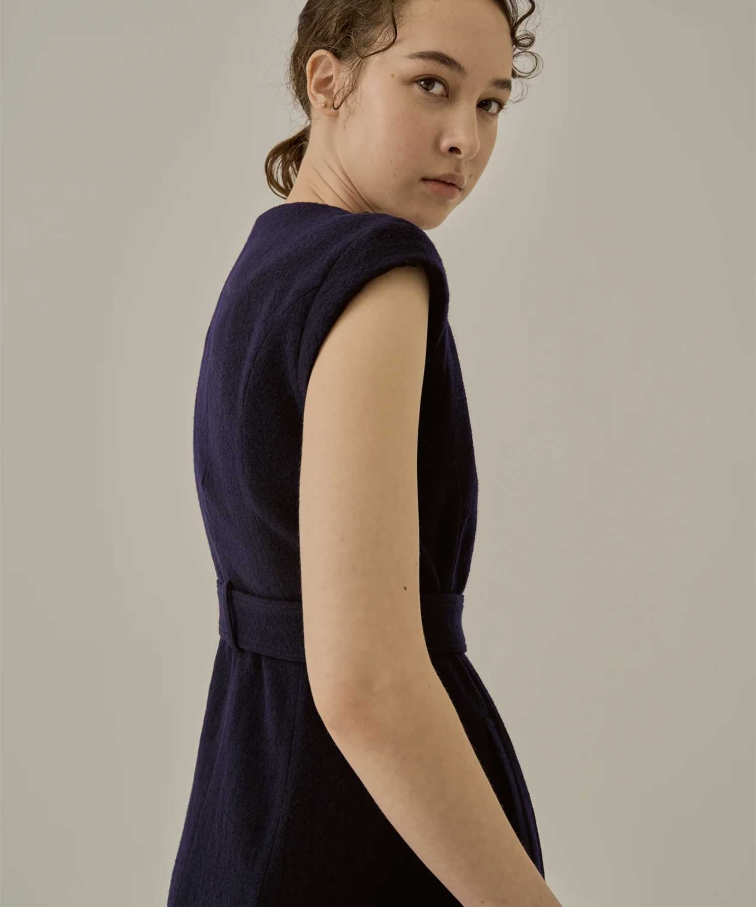 Sesilia dress AKIRANAKA