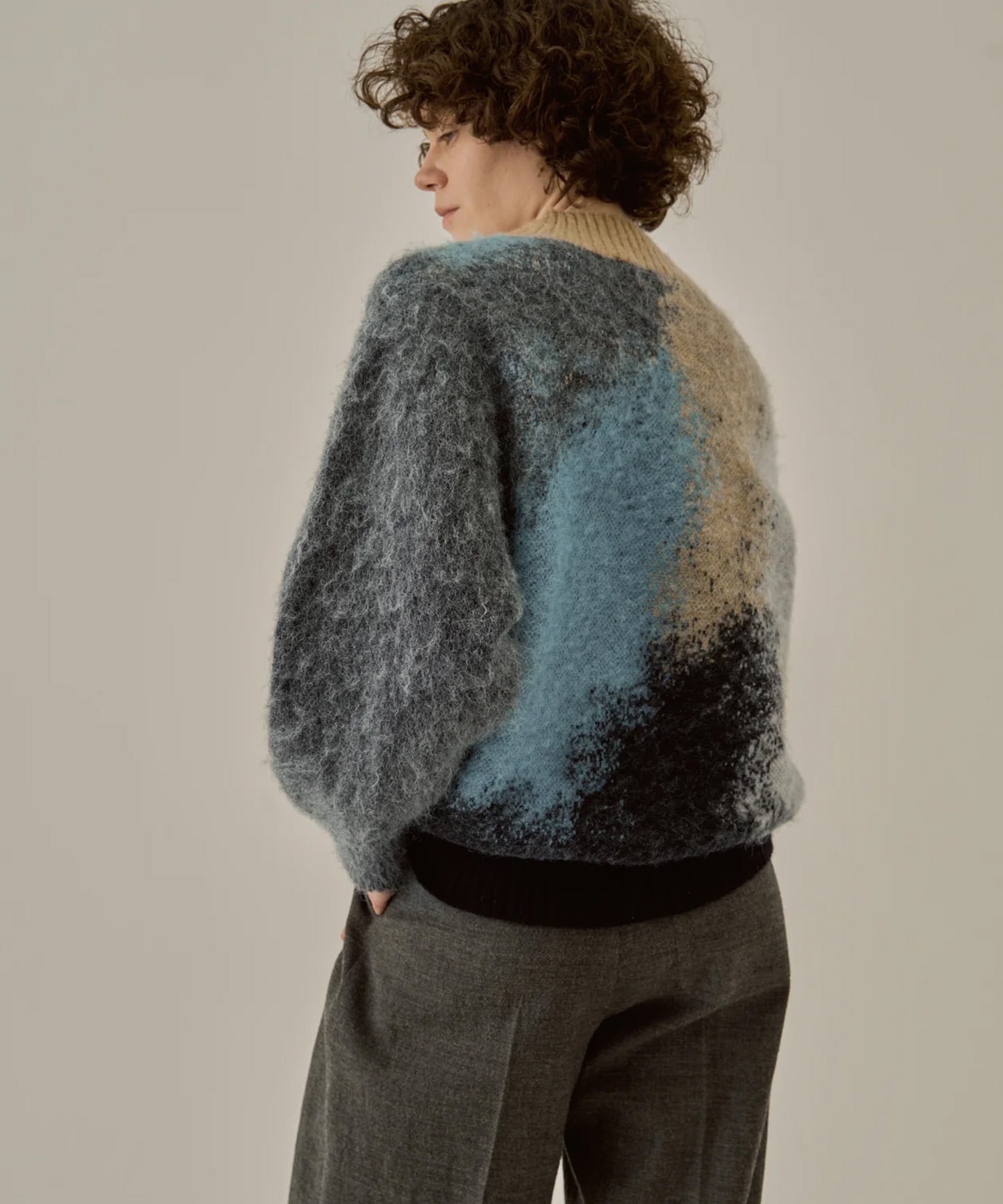 Ricarda knit pullover AKIRANAKA