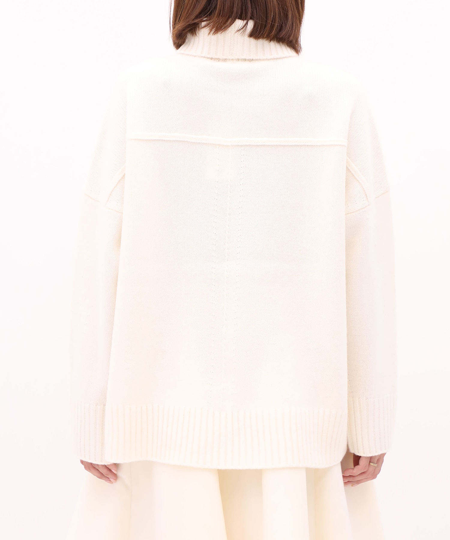 OVERSIZE TURTLENECK KNIT CINOH