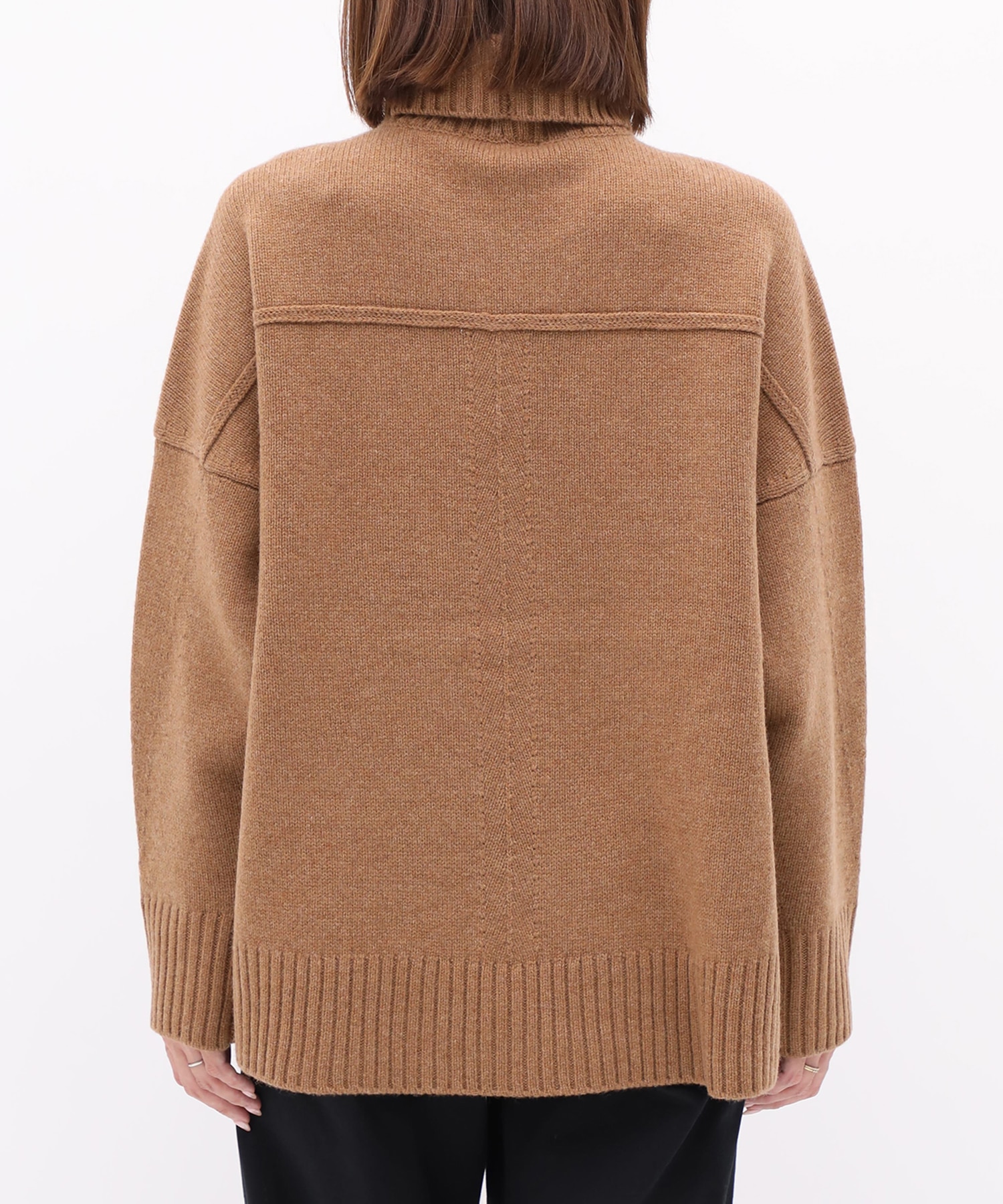 OVERSIZE TURTLENECK KNIT CINOH