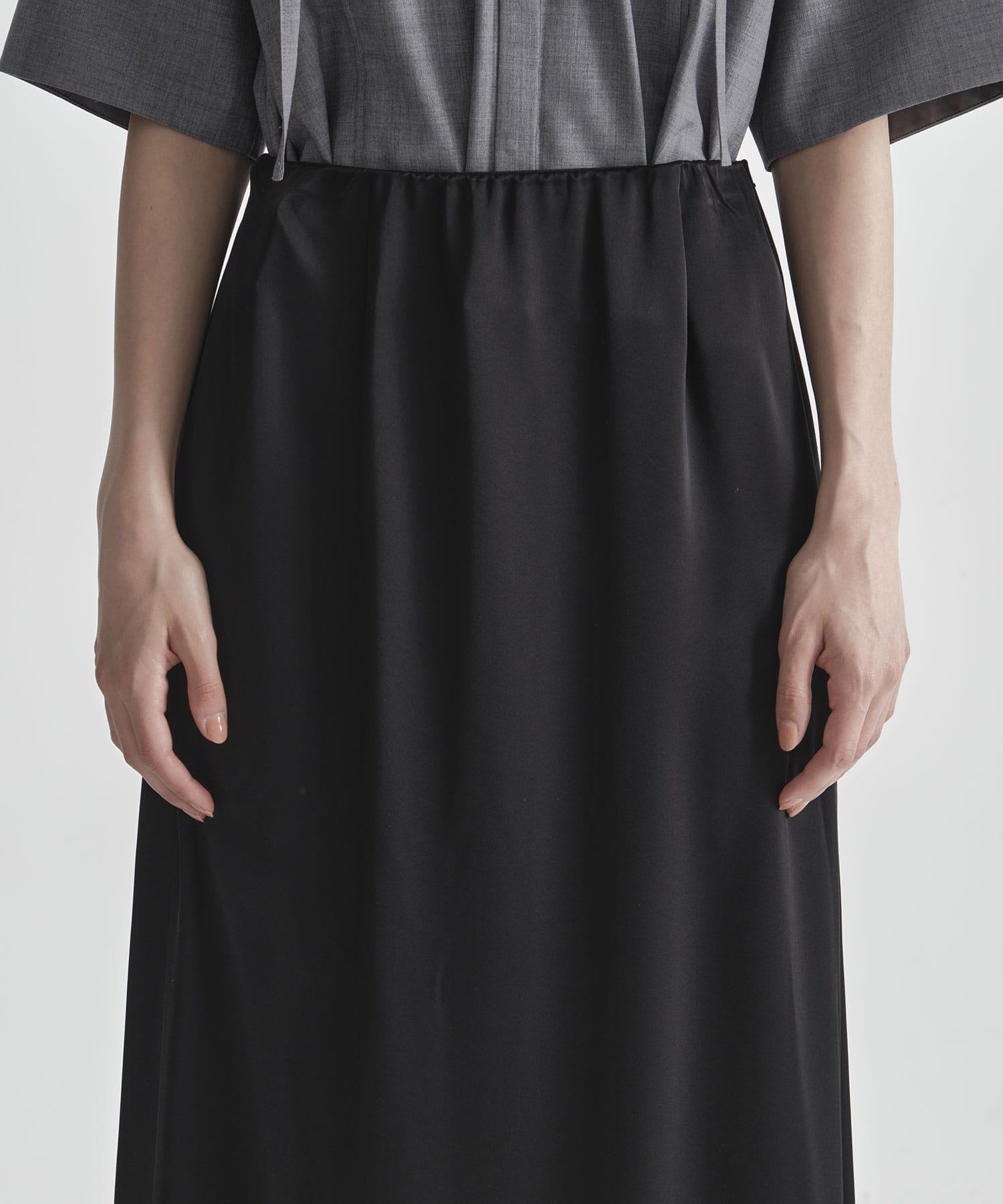 Satin Tight Skirt THE TOKYO