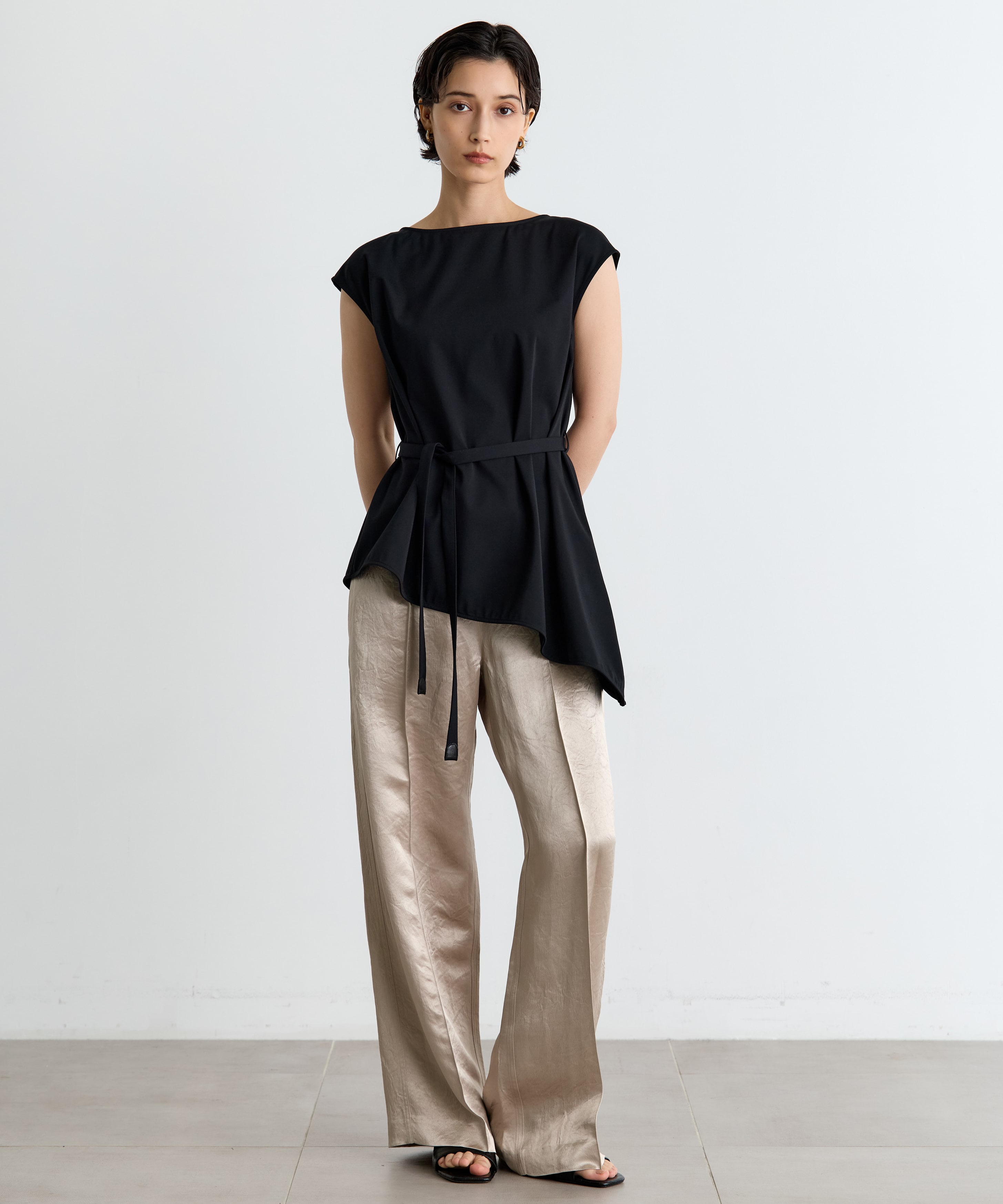 French Sleeve Asymmetry Tops THE TOKYO
