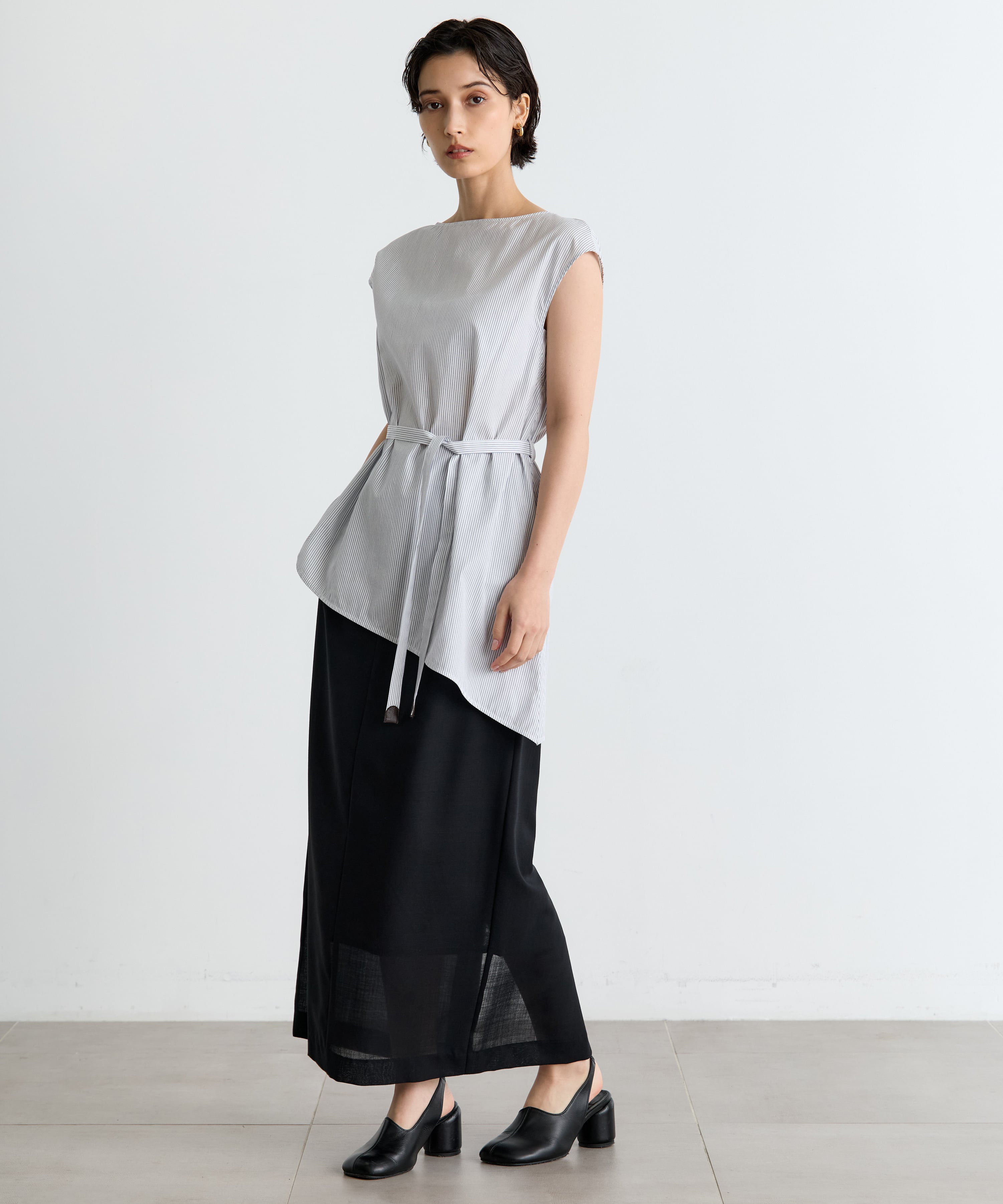 French Sleeve Asymmetry Tops THE TOKYO