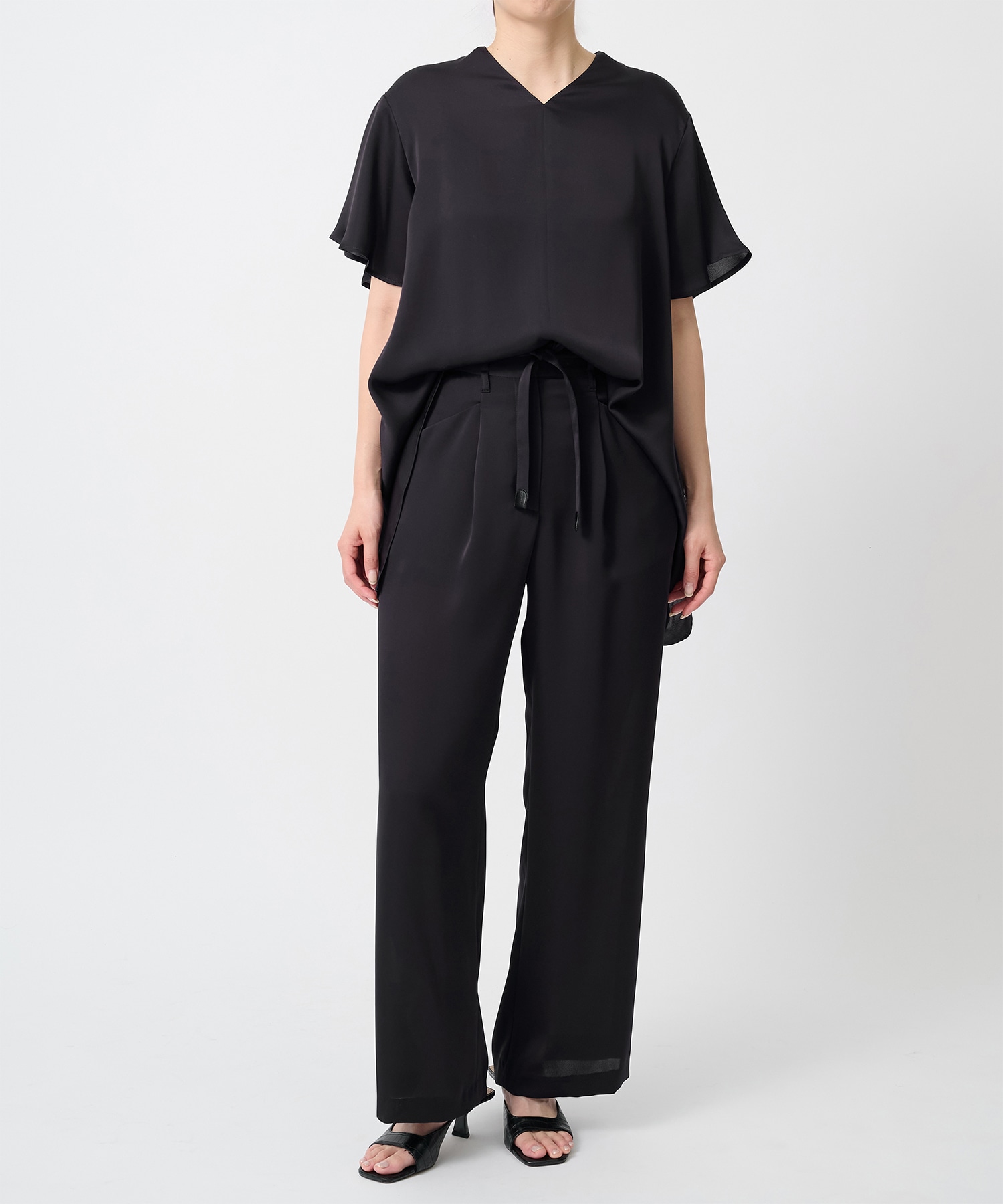 Satin Straight Pants THE TOKYO