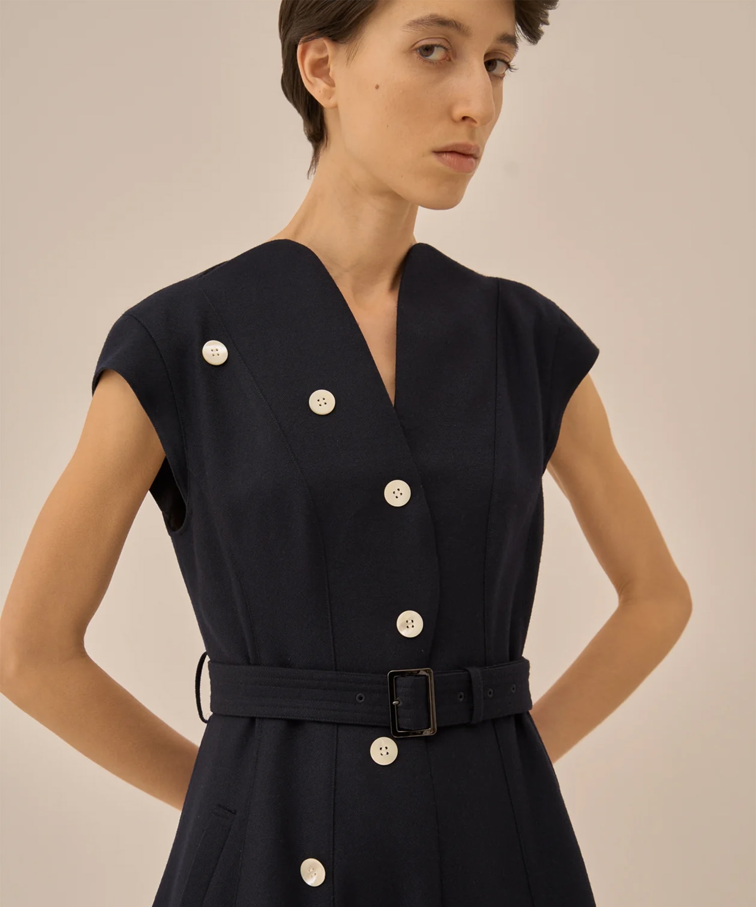 Sesilia dress AKIRANAKA
