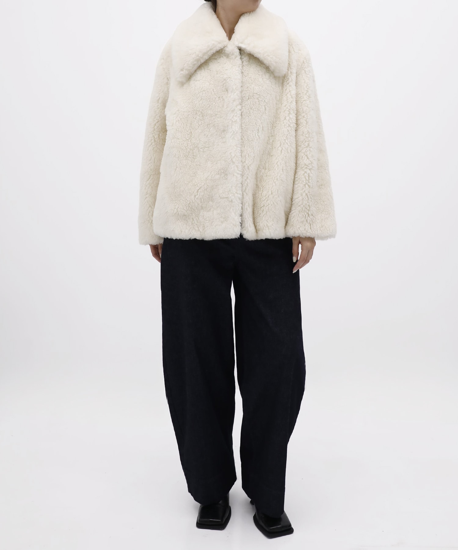 WOOL BOA WIDE COLLAR COAT FETICO